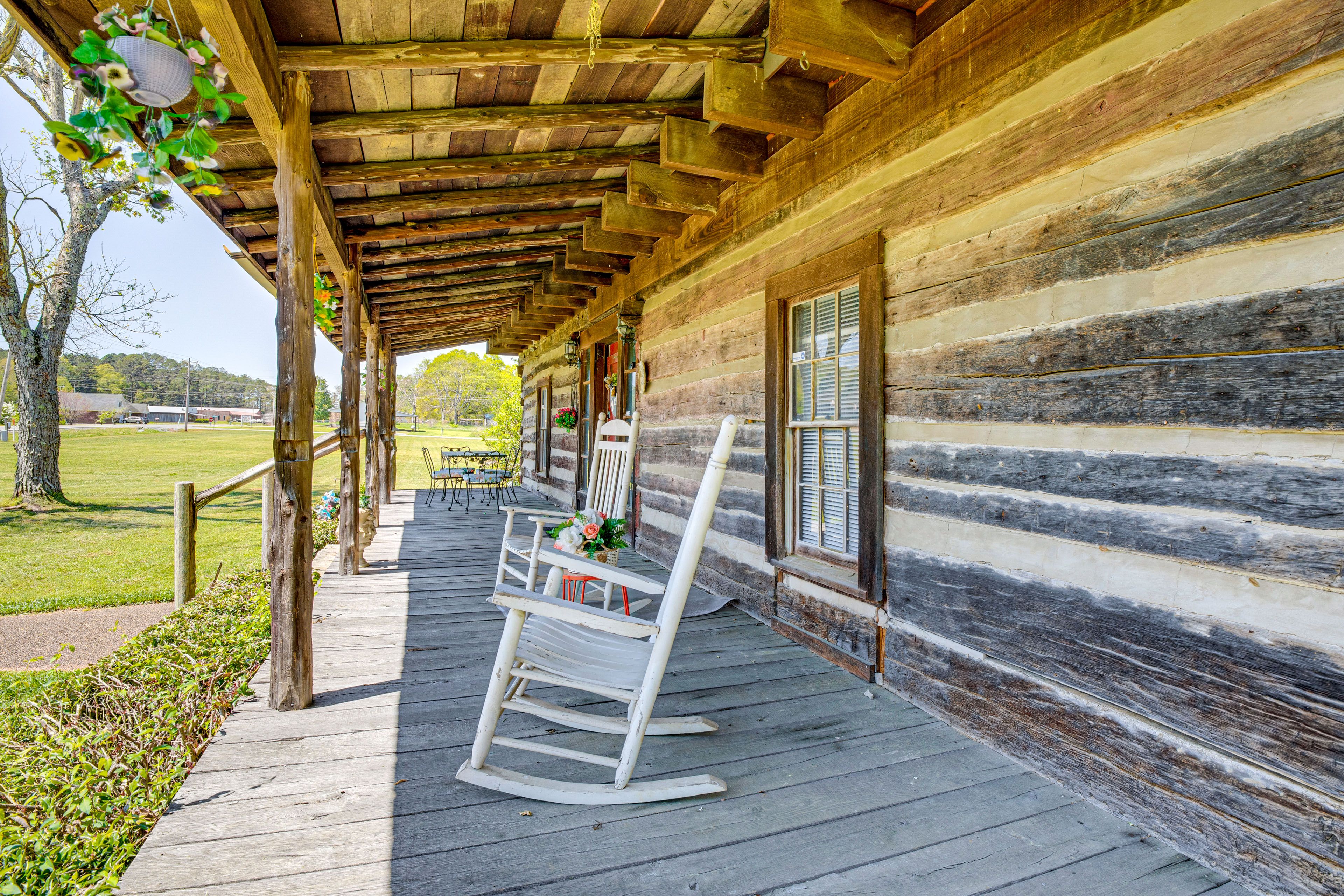 Hollywood Vacation Rental | 3BR | 1BA | 2,300 Sq Ft | 4 Steps to Enter