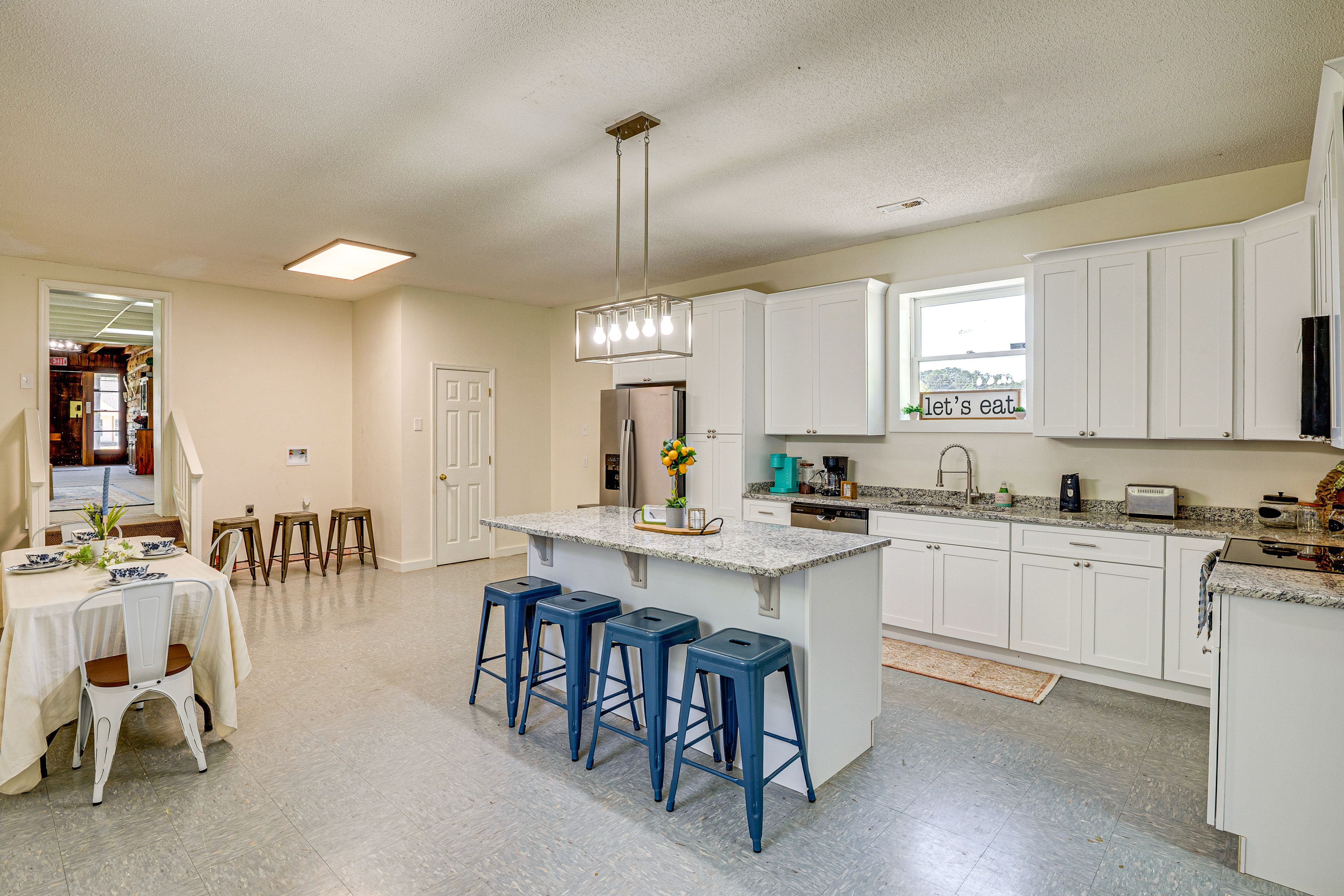 Kitchen | Drip & Keurig Coffee Makers | Dishwasher | Cooking Basics