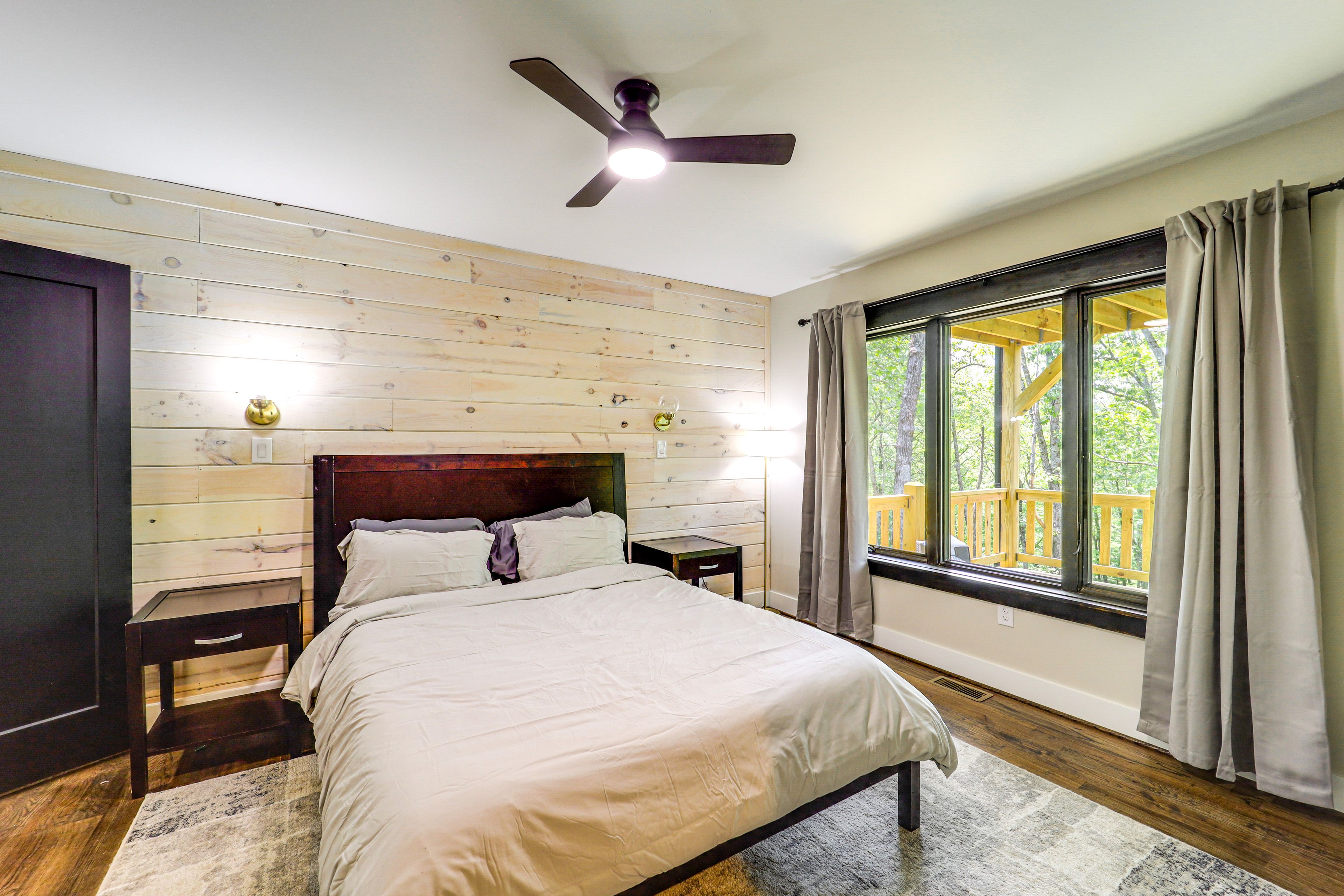 Bedroom 3 | Ground Floor | Queen Bed