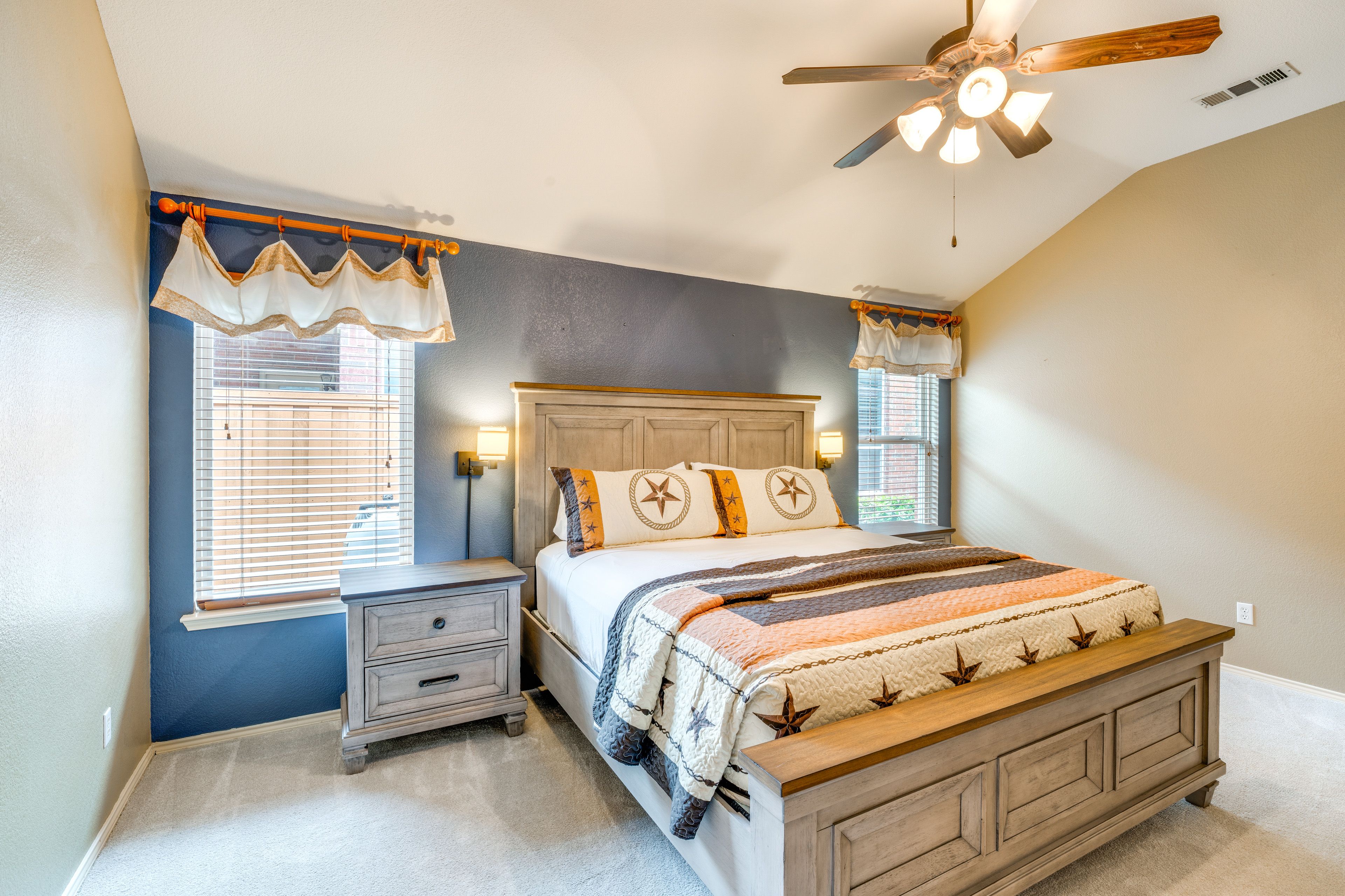 Bedroom 1 | King Bed | Smart TV