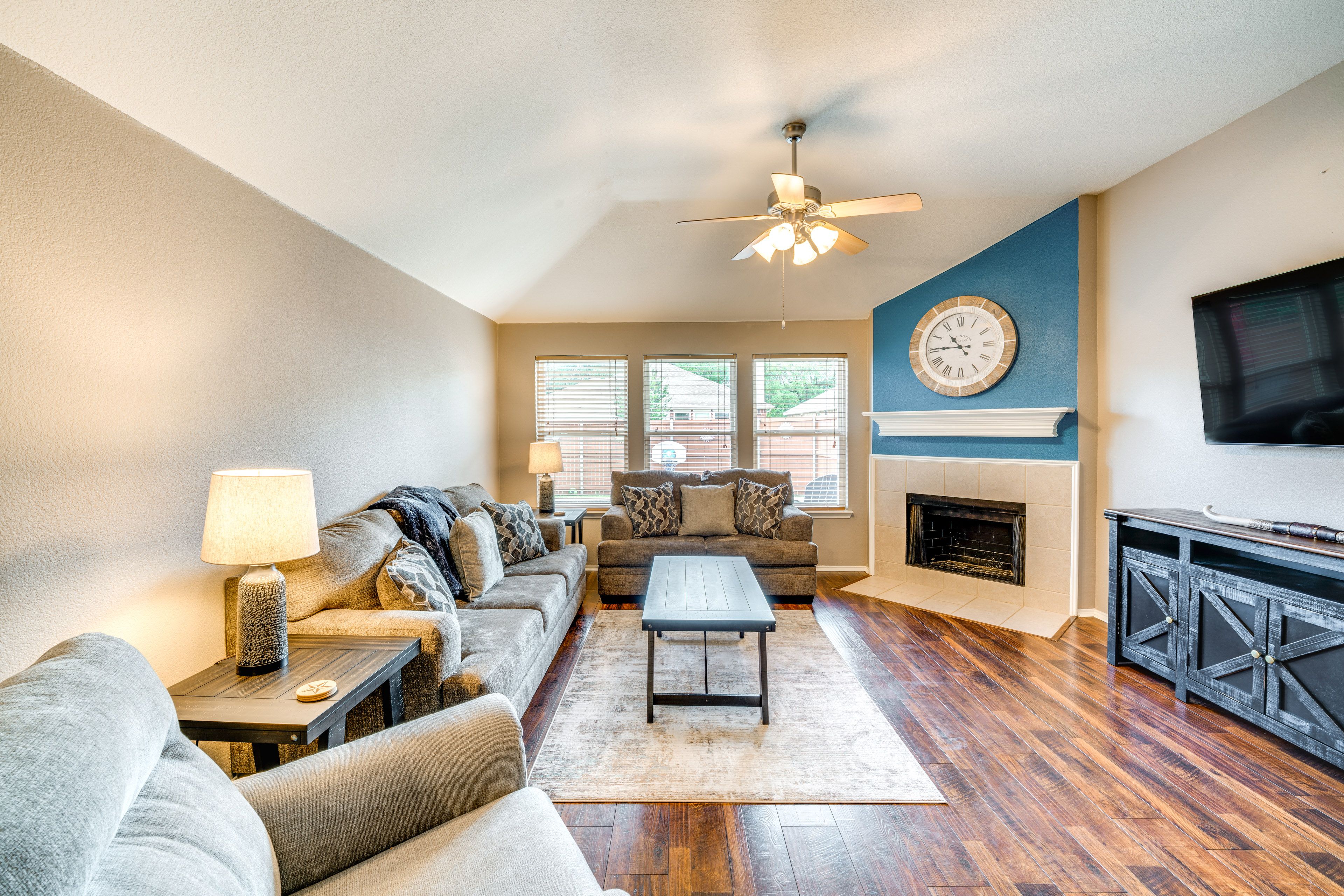 Living Room | Single-Story Home | Smart TV