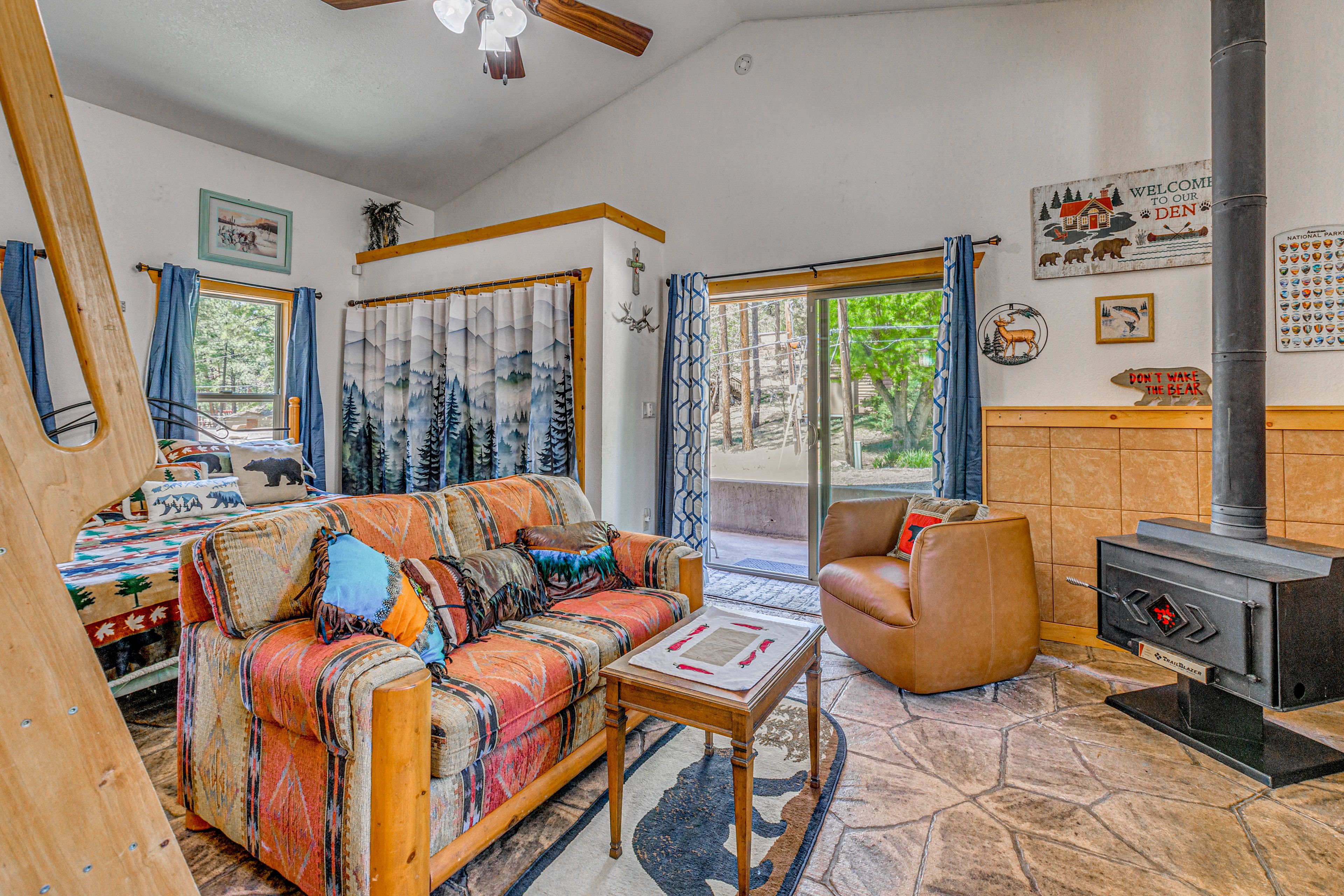 Ruidoso Vacation Rental | Studio | 1BA | 700 Sq Ft