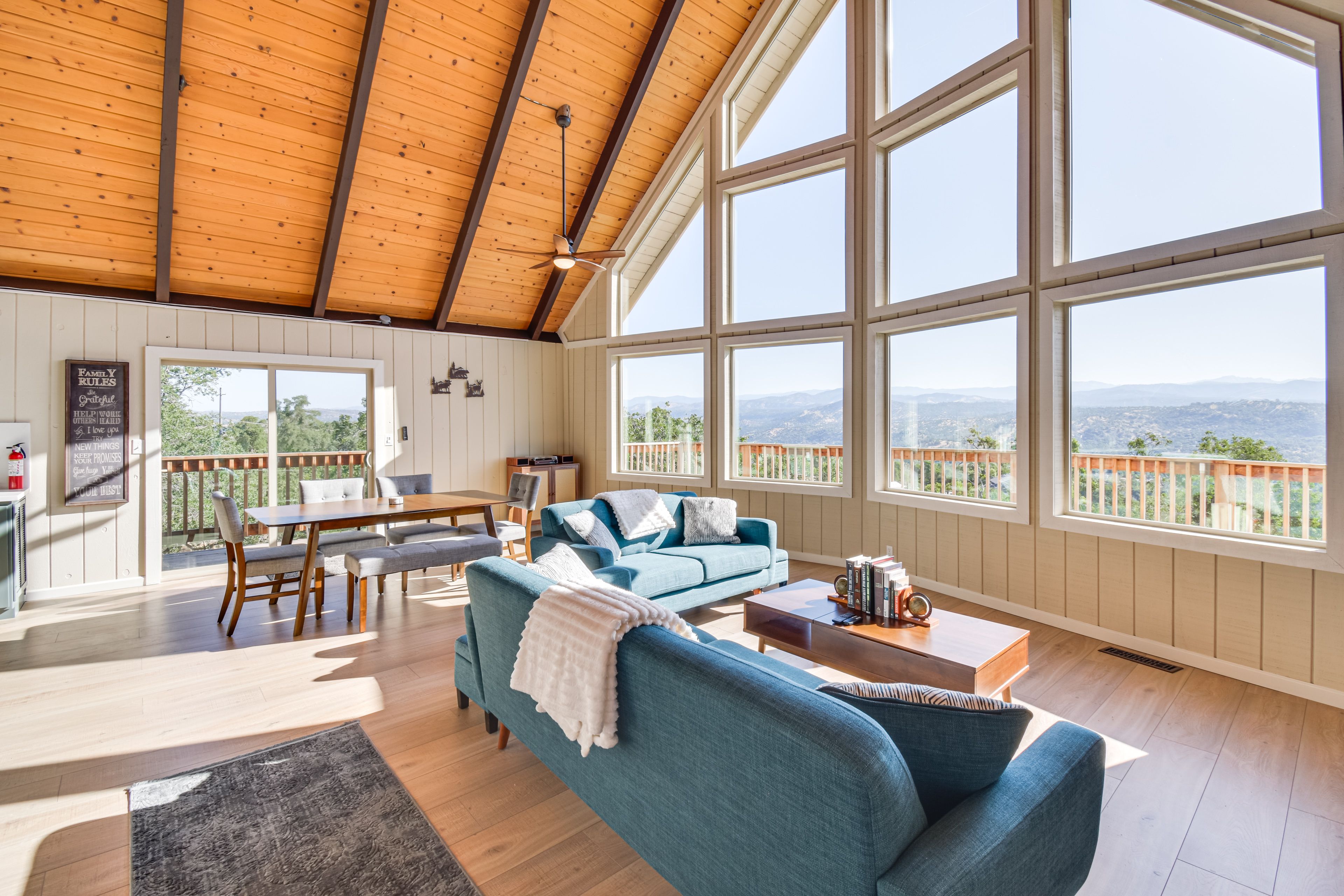 Coarsegold Vacation Rental | 2BR | 2BA | 1,500 Sq Ft | 4 Steps Required