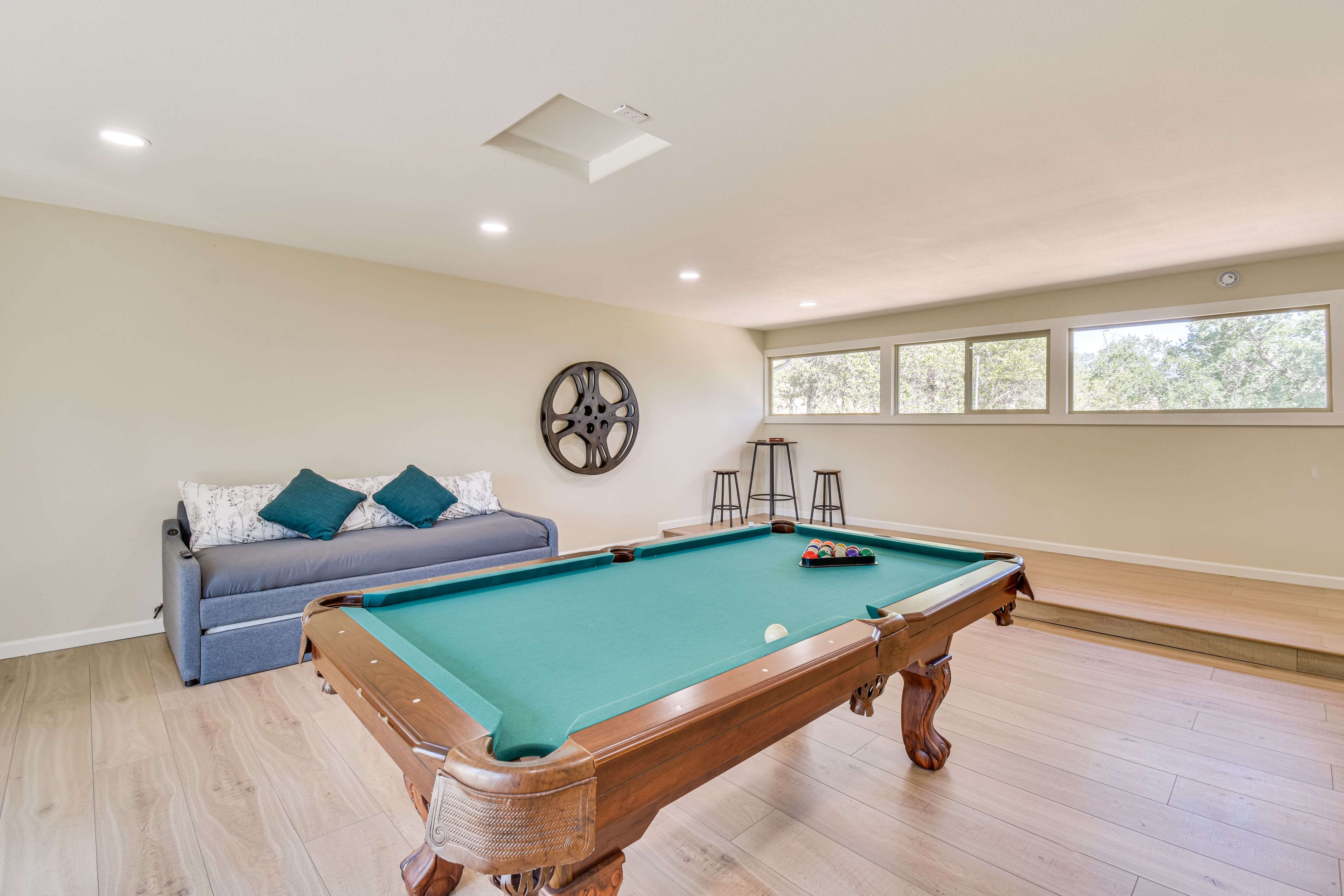 Game Room | 1st Floor | Twin Daybed w/ Twin Trundle | Pool Table | Smart TV