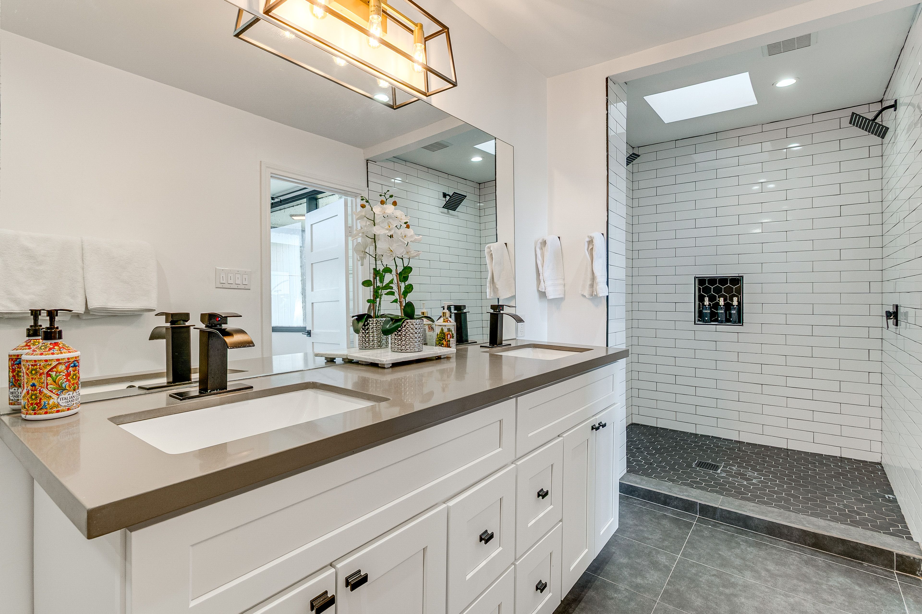 En-Suite Bathroom | 2nd Floor