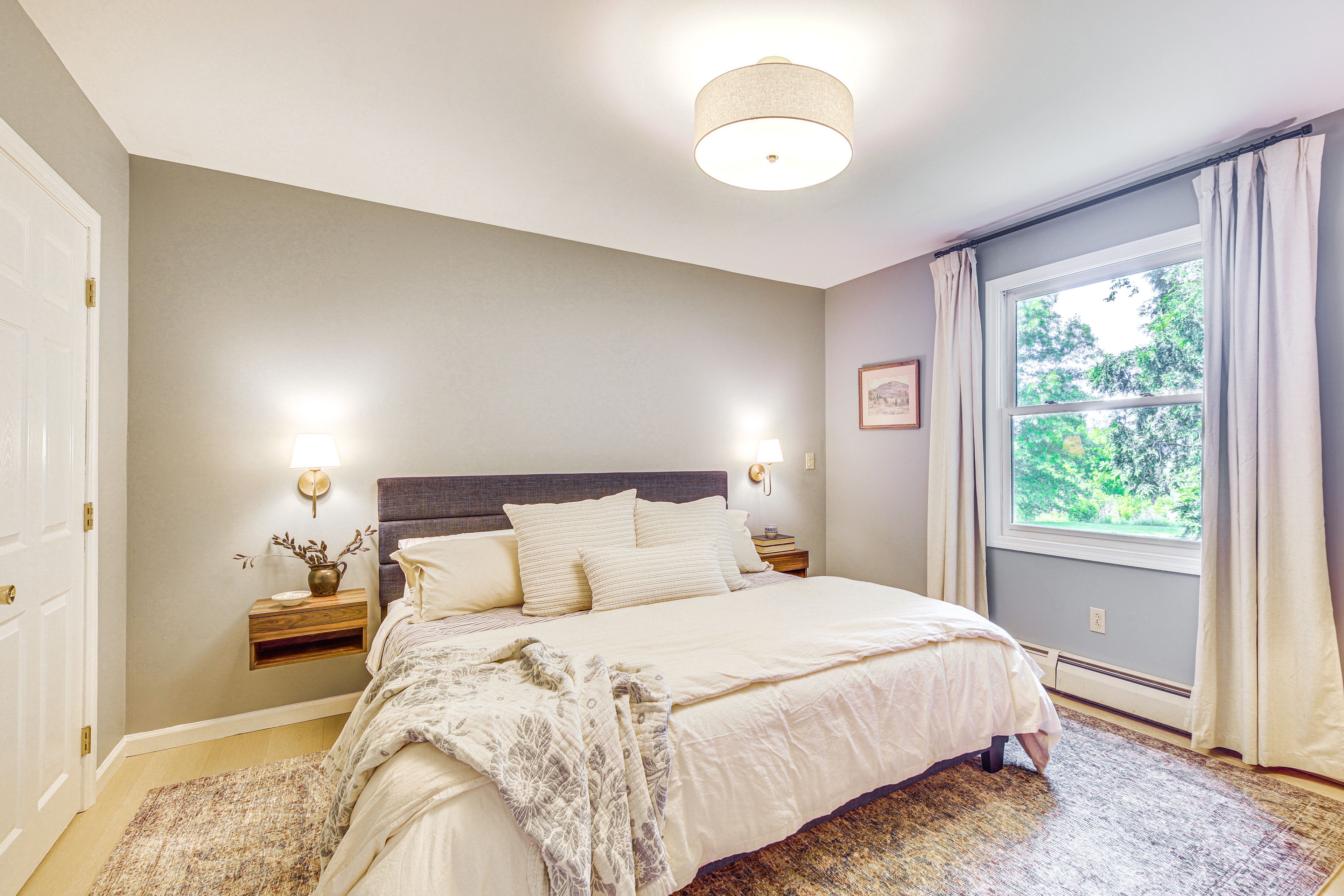 Bedroom 1 | King Bed | Linens Provided