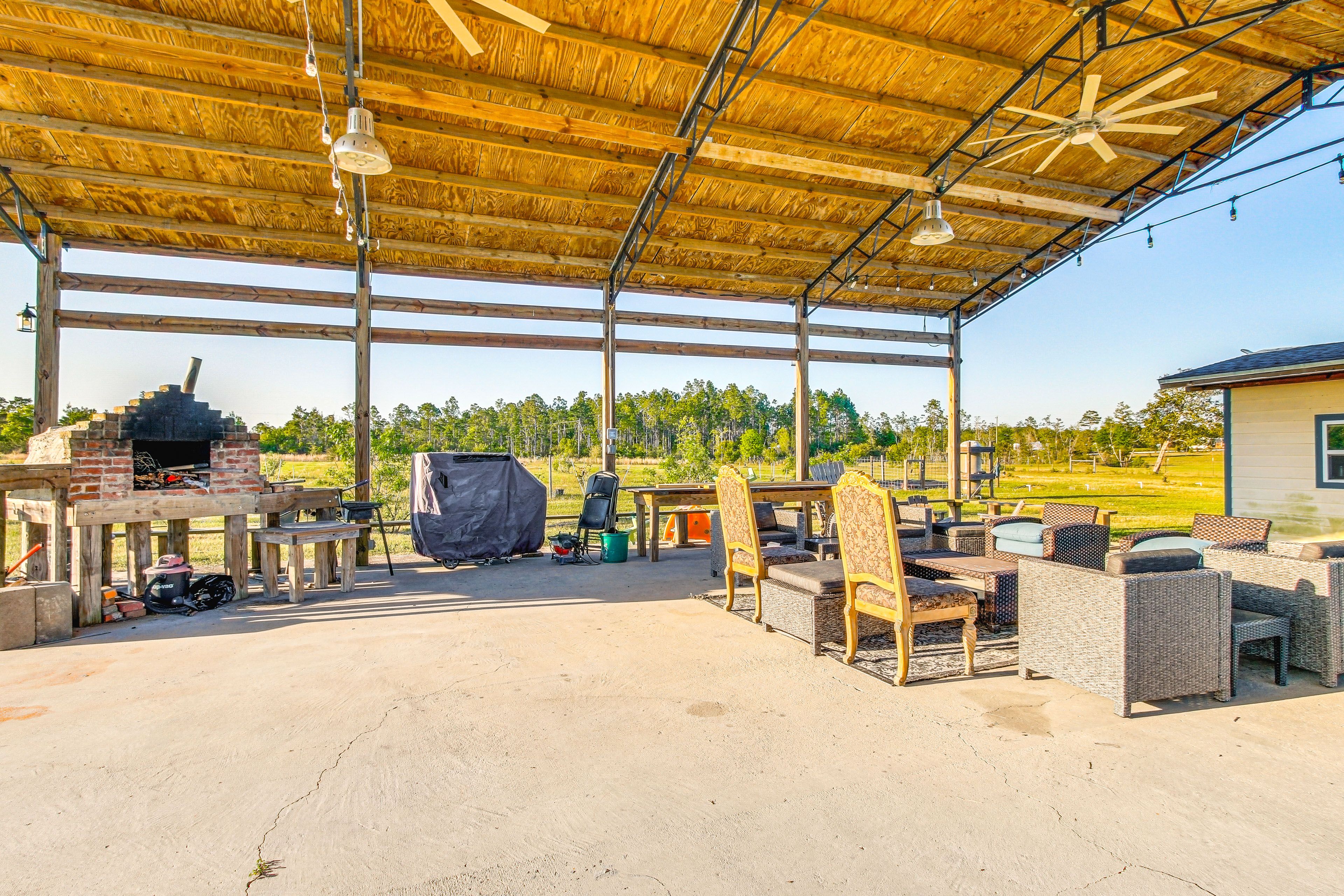 Pavilion | Lounge Seating | Wood-Burning Pizza Oven