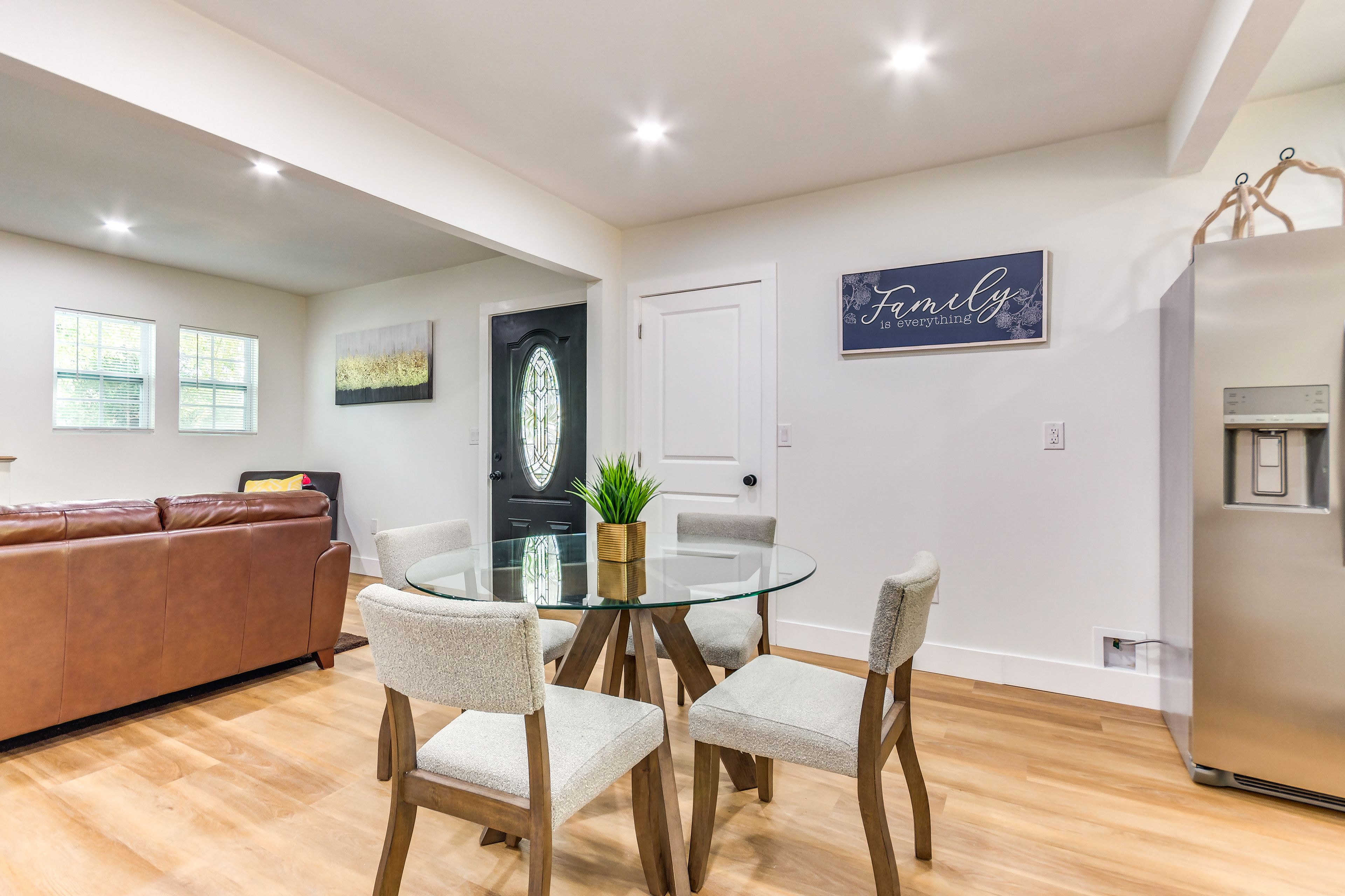 Dining Room | Dining Table
