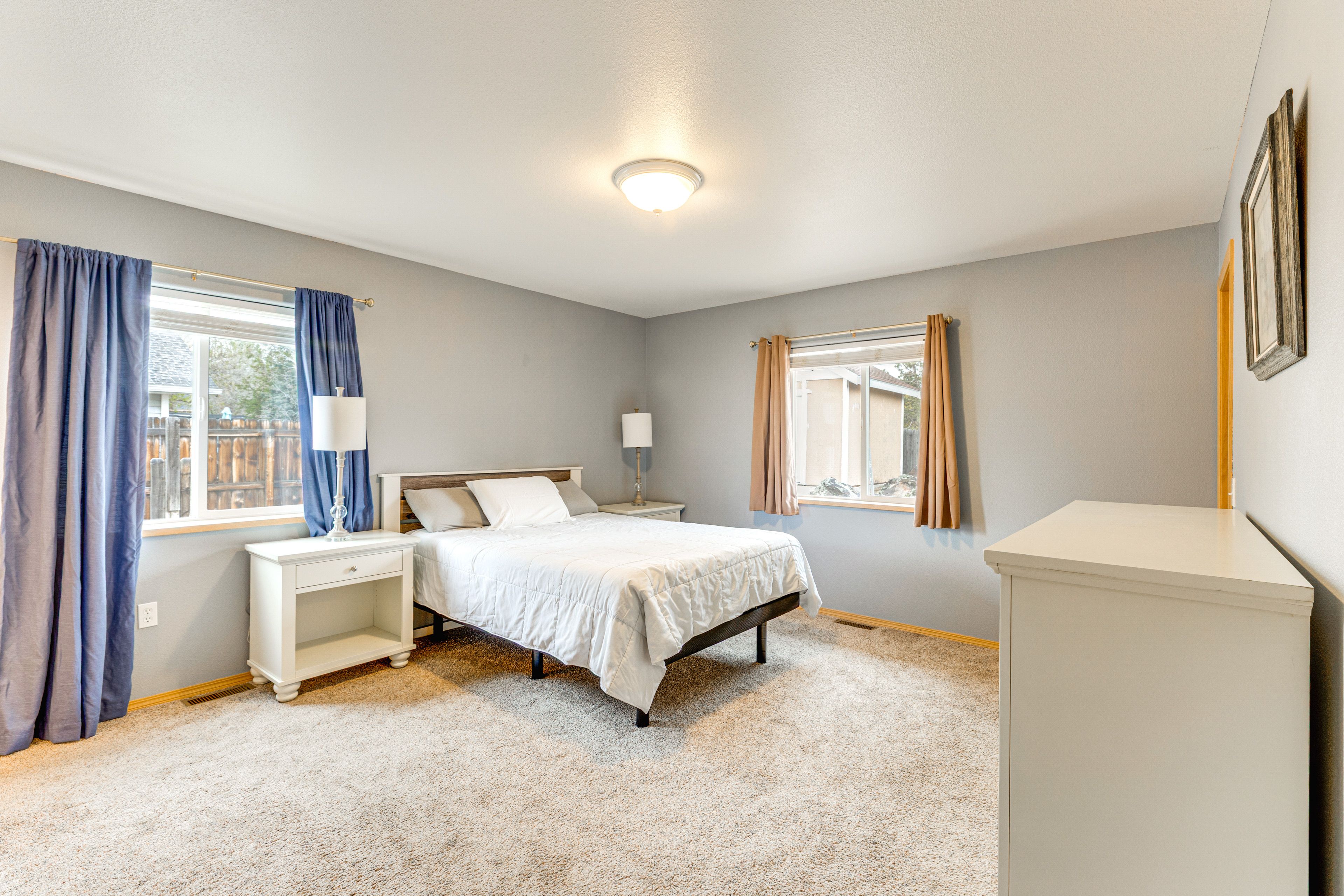 Bedroom 1 | King Bed | Linens Provided