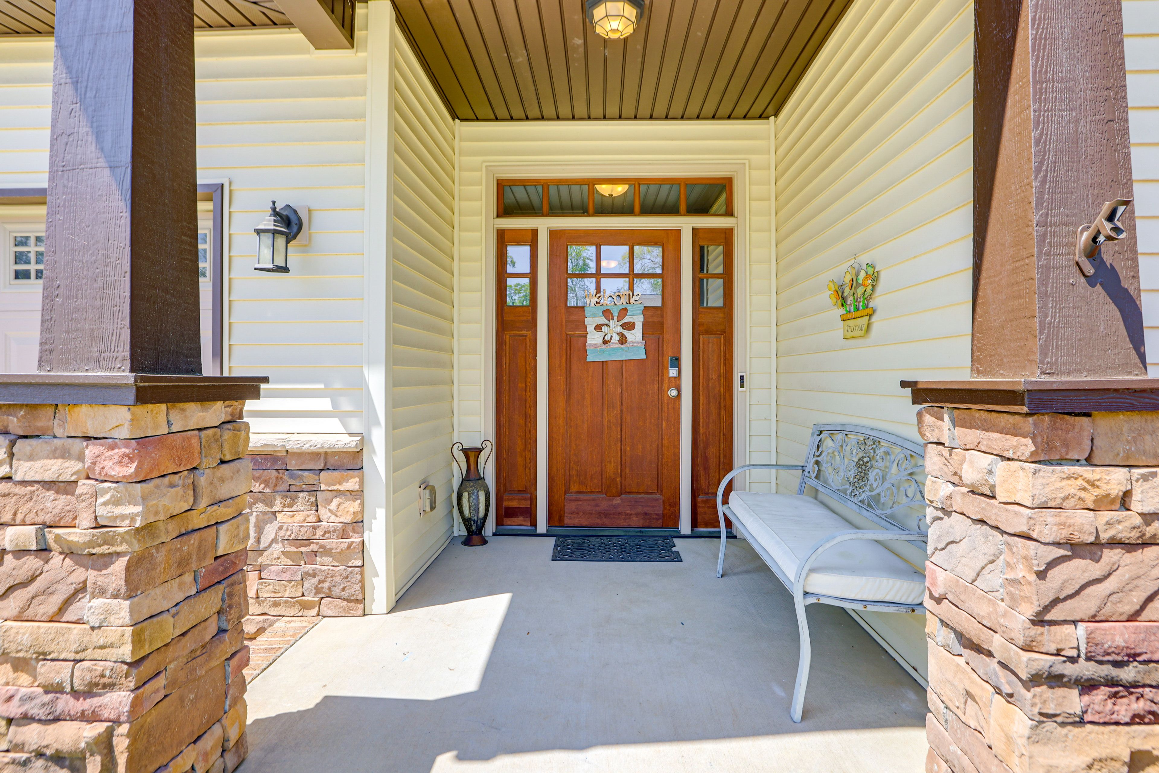 Exterior | Front Entry