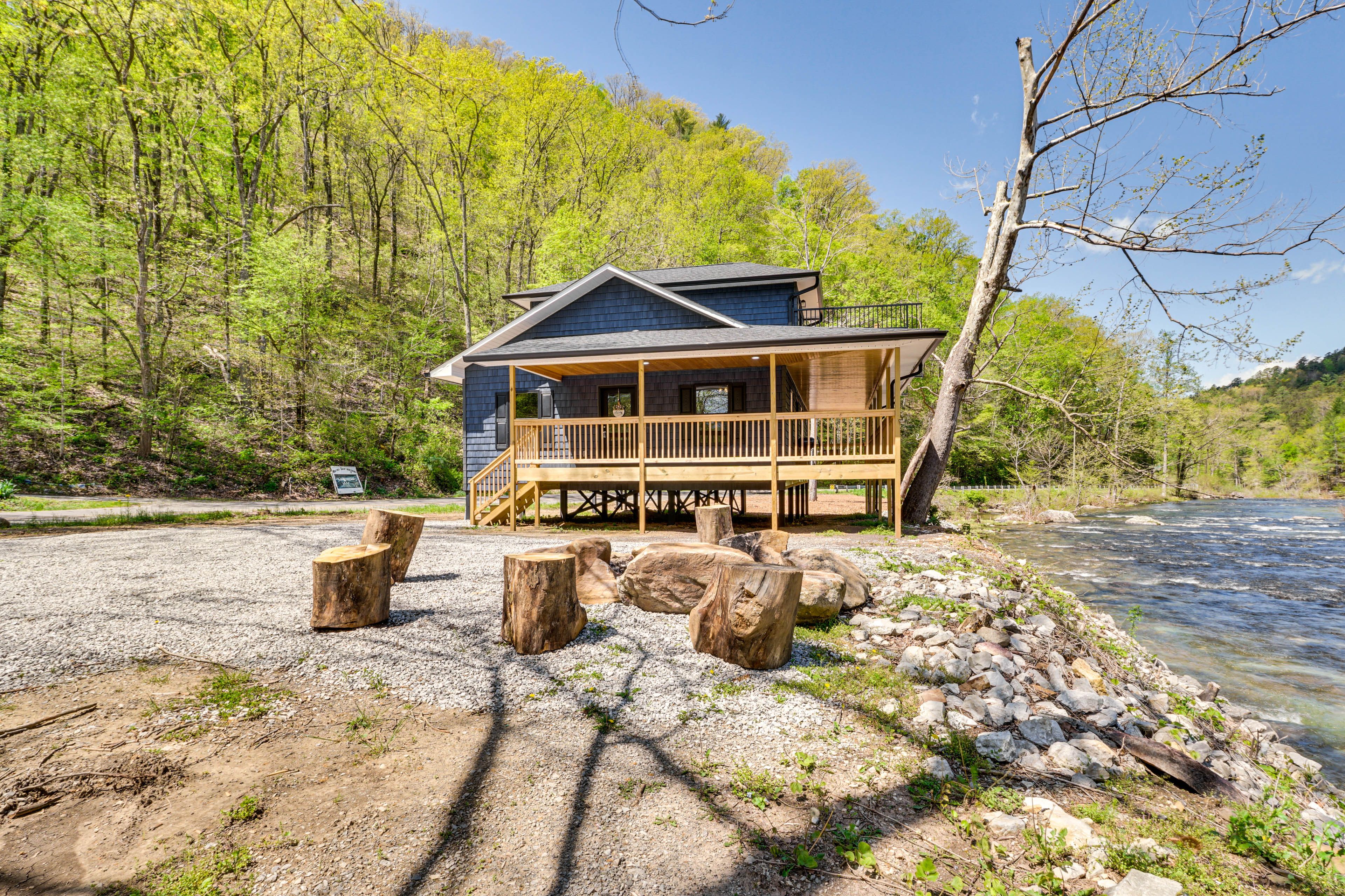 2-Story Cabin | Fishing On-Site | 2 Mi to Downtown Tellico Plains