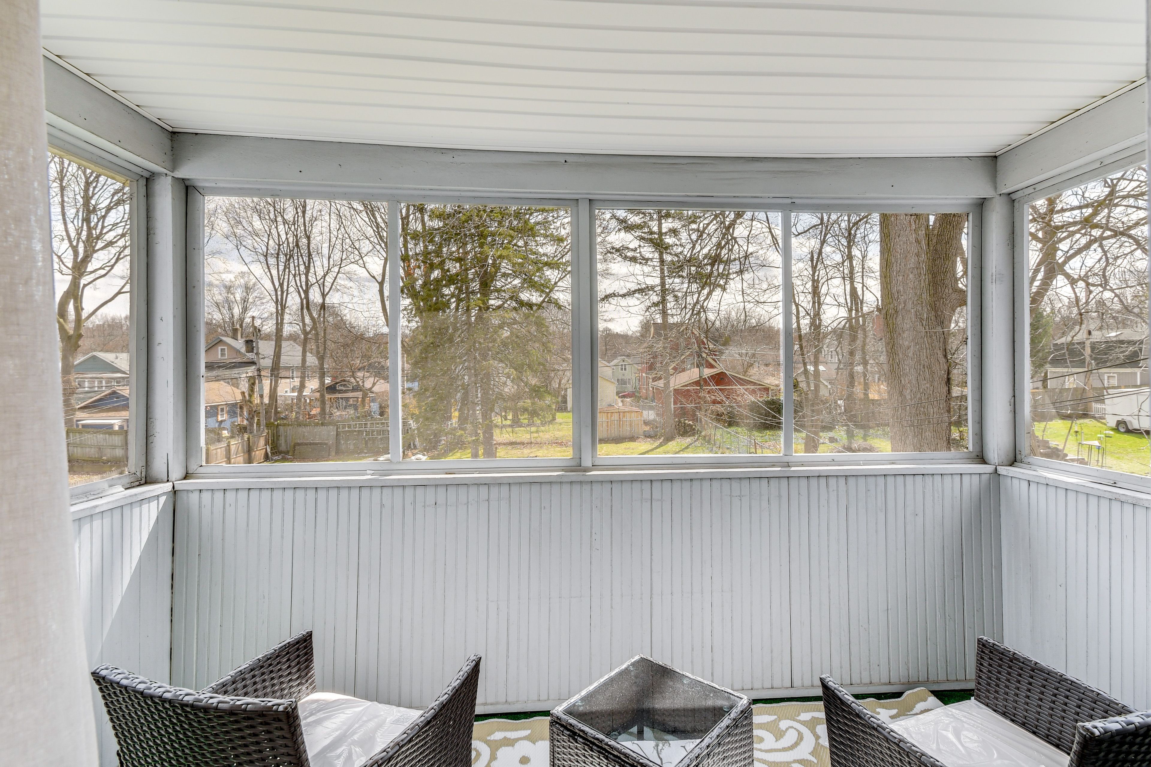Screened Porch | 2nd-Floor Apartment | Self Check-In