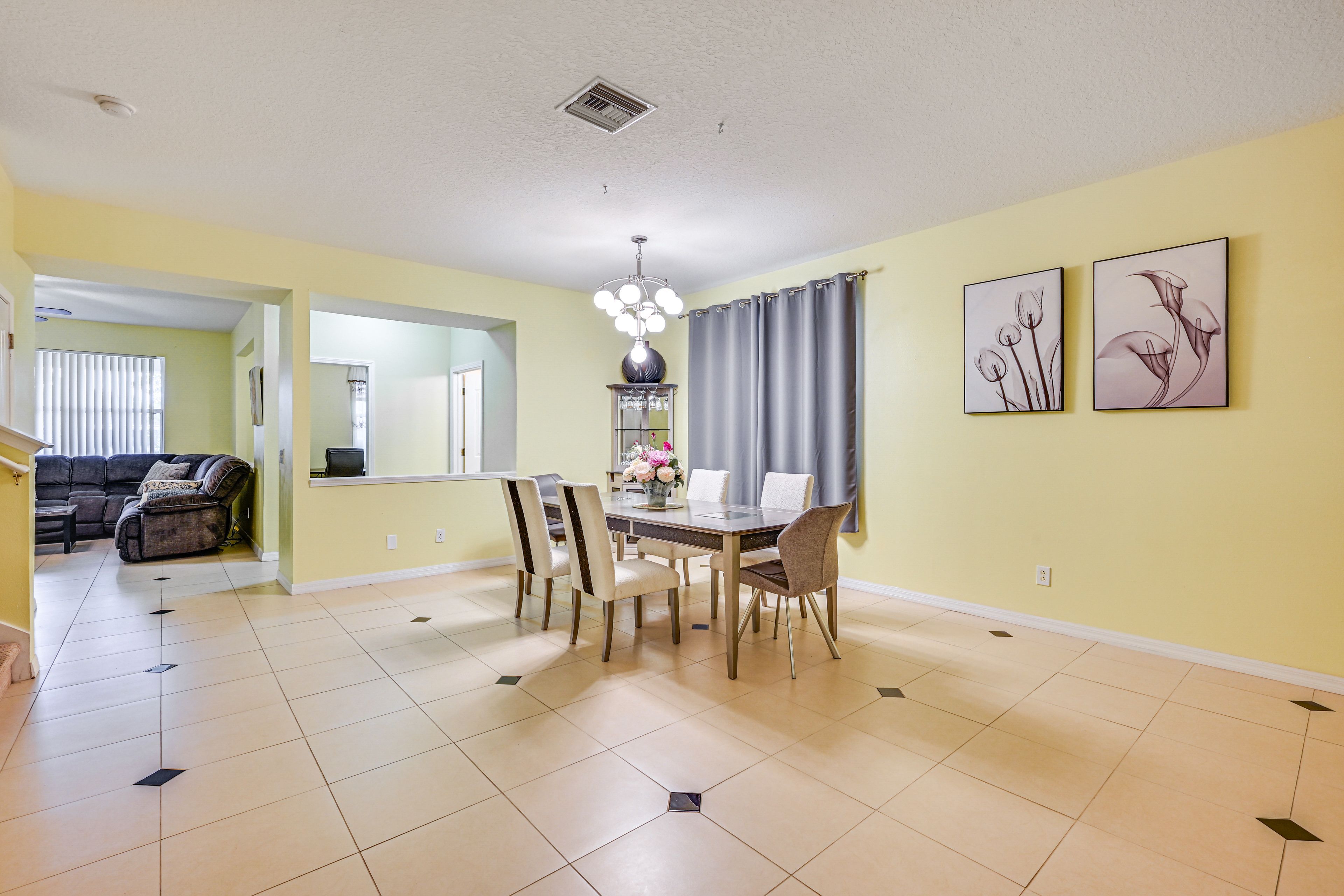 Dining Area | 1st Floor | Dishware & Flatware Provided