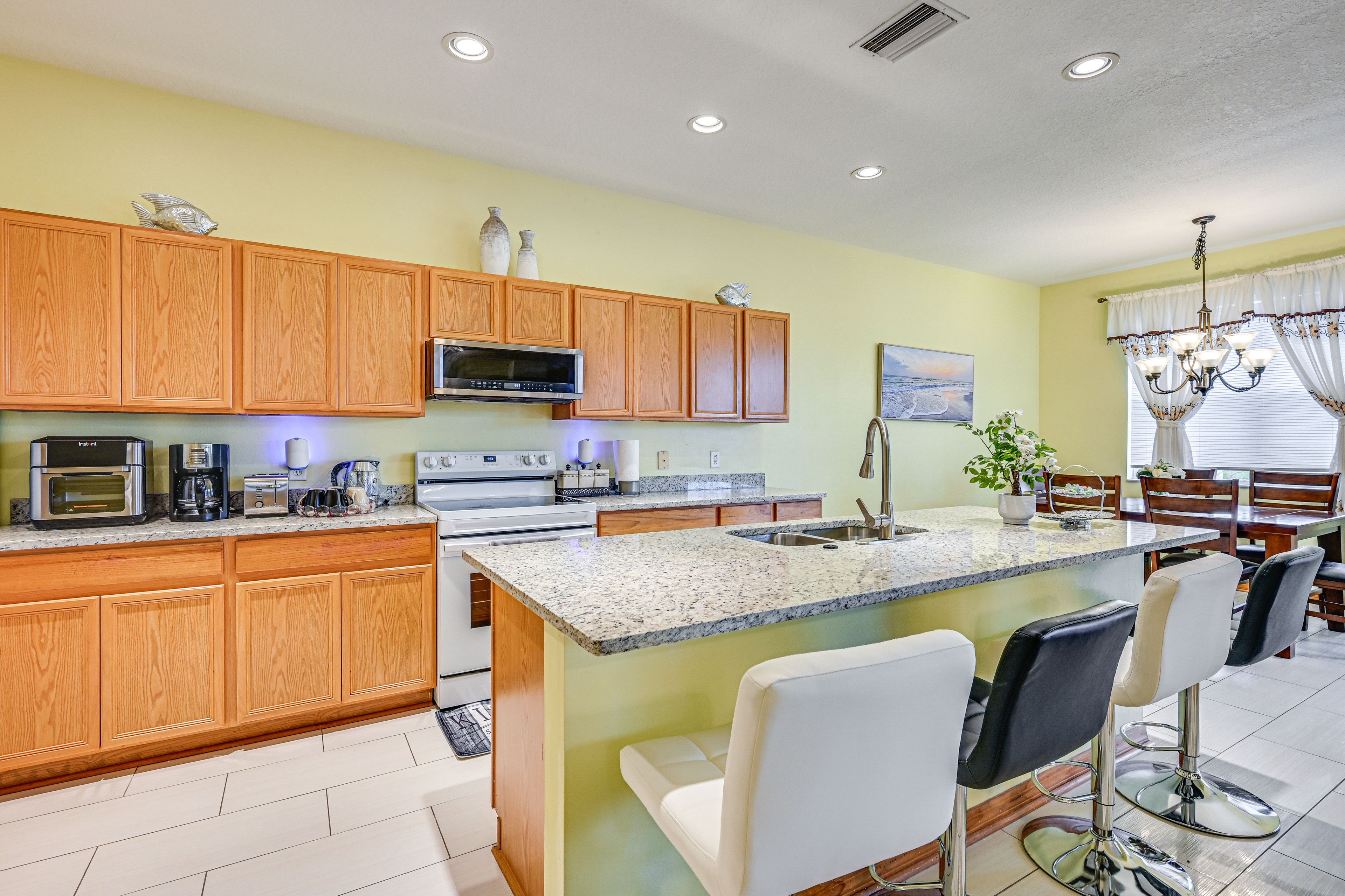 Kitchen | 1st Floor | Cooking Basics | Drip Coffee Maker | Toaster | Spices