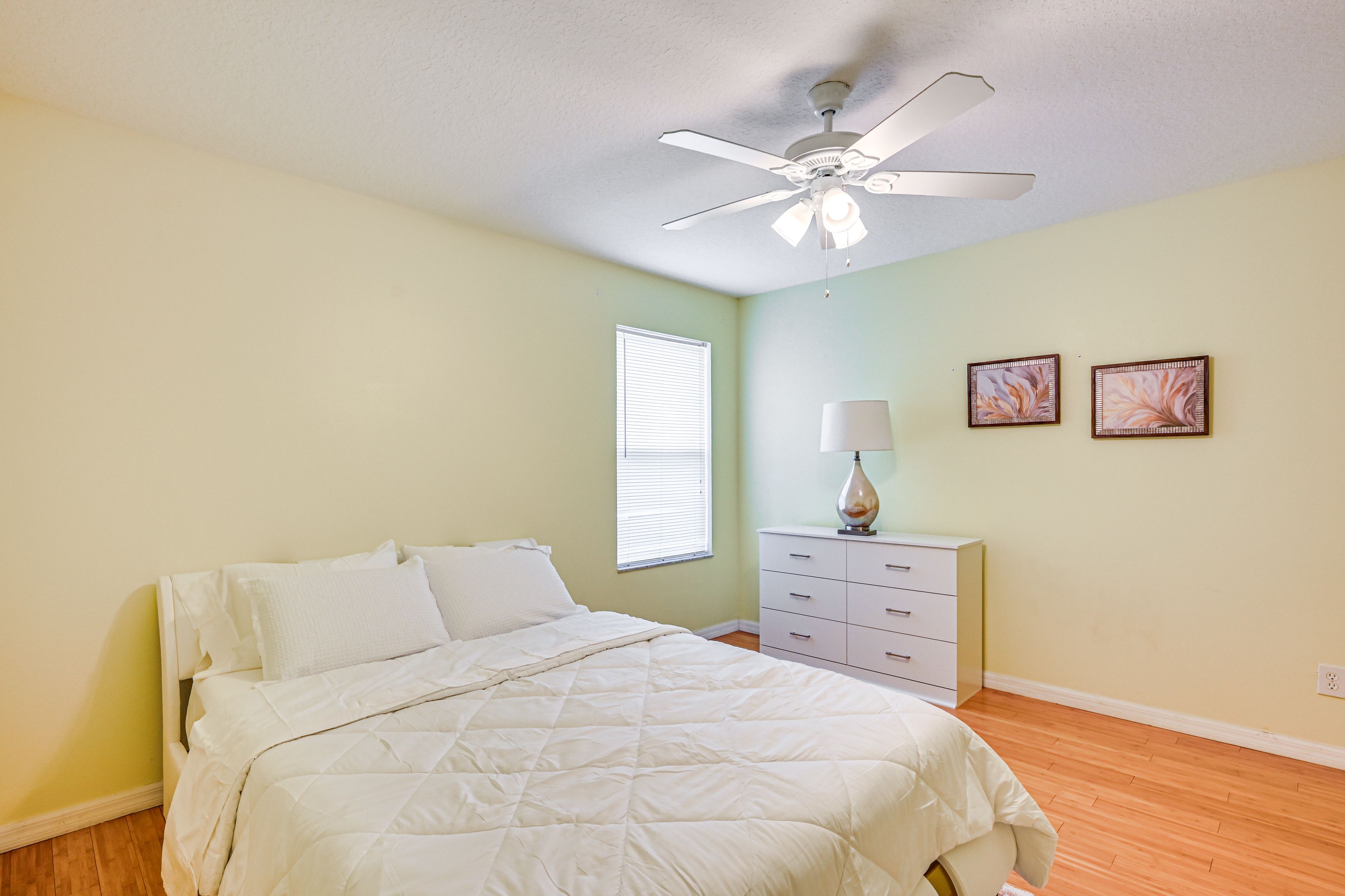 Bedroom 4 | 2nd Floor | Queen Bed