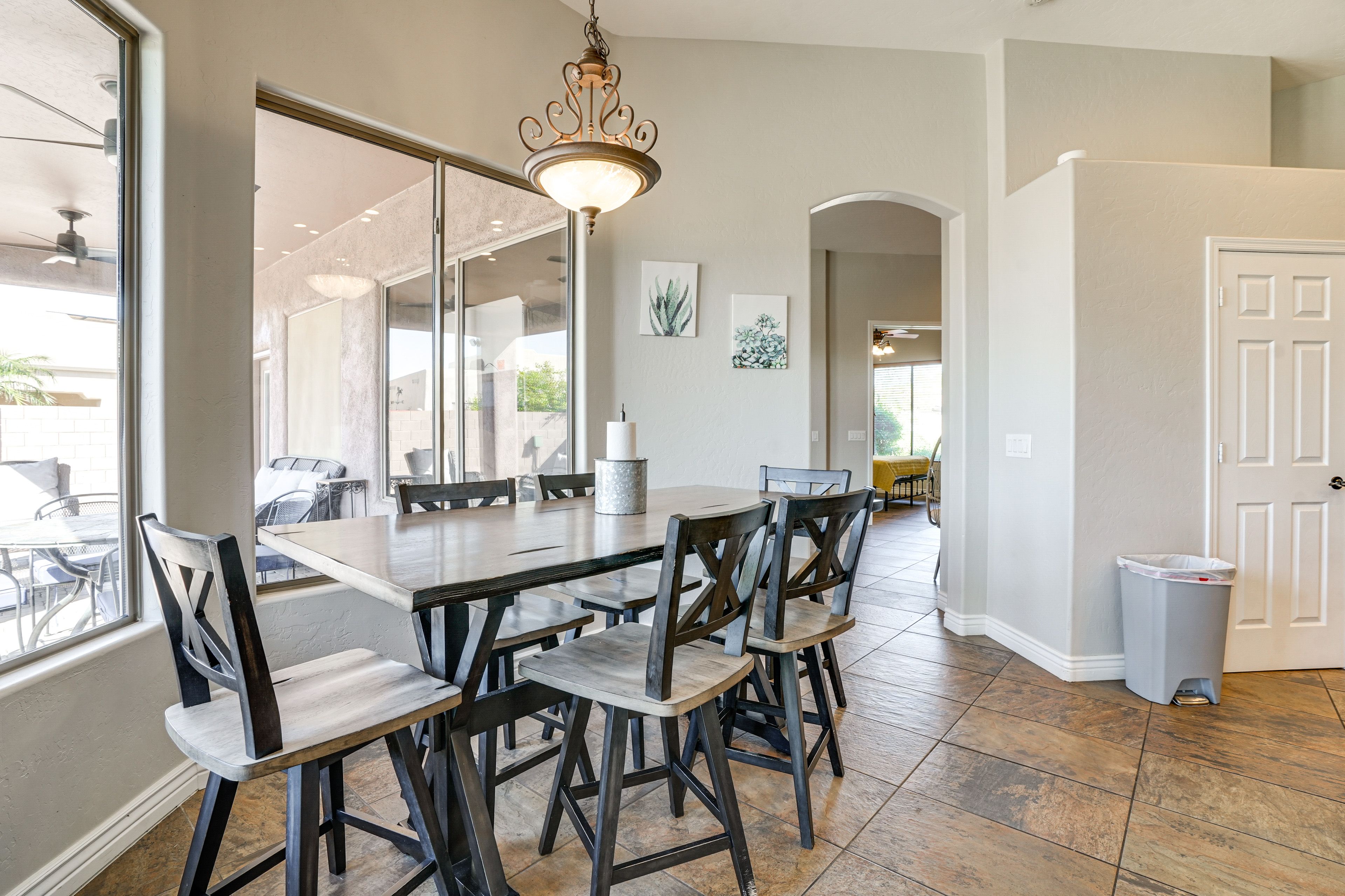 Dining Area | Dishware & Flatware | Central A/C & Heat