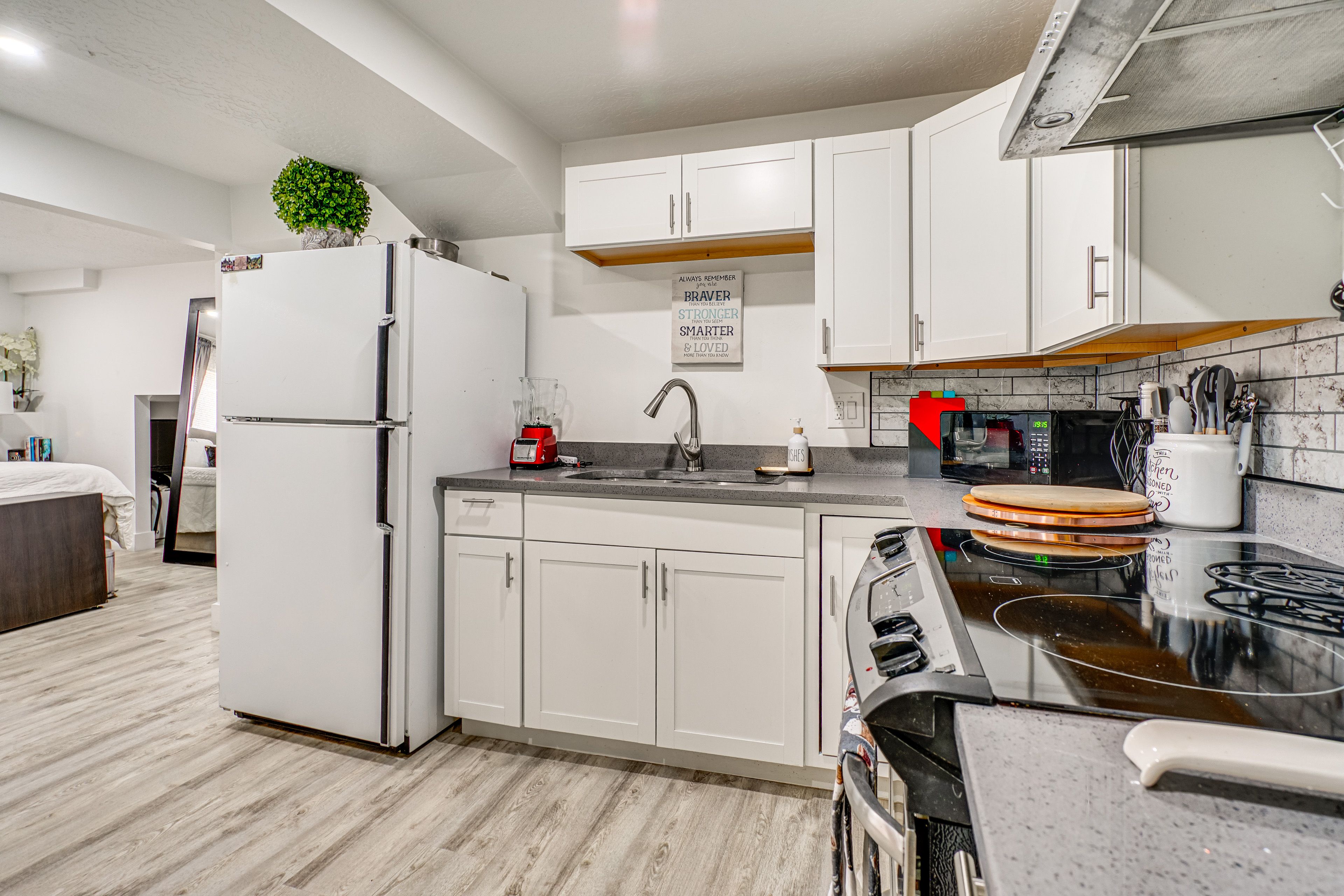 Kitchen | Cooking Basics | Single-Story Studio Apartment