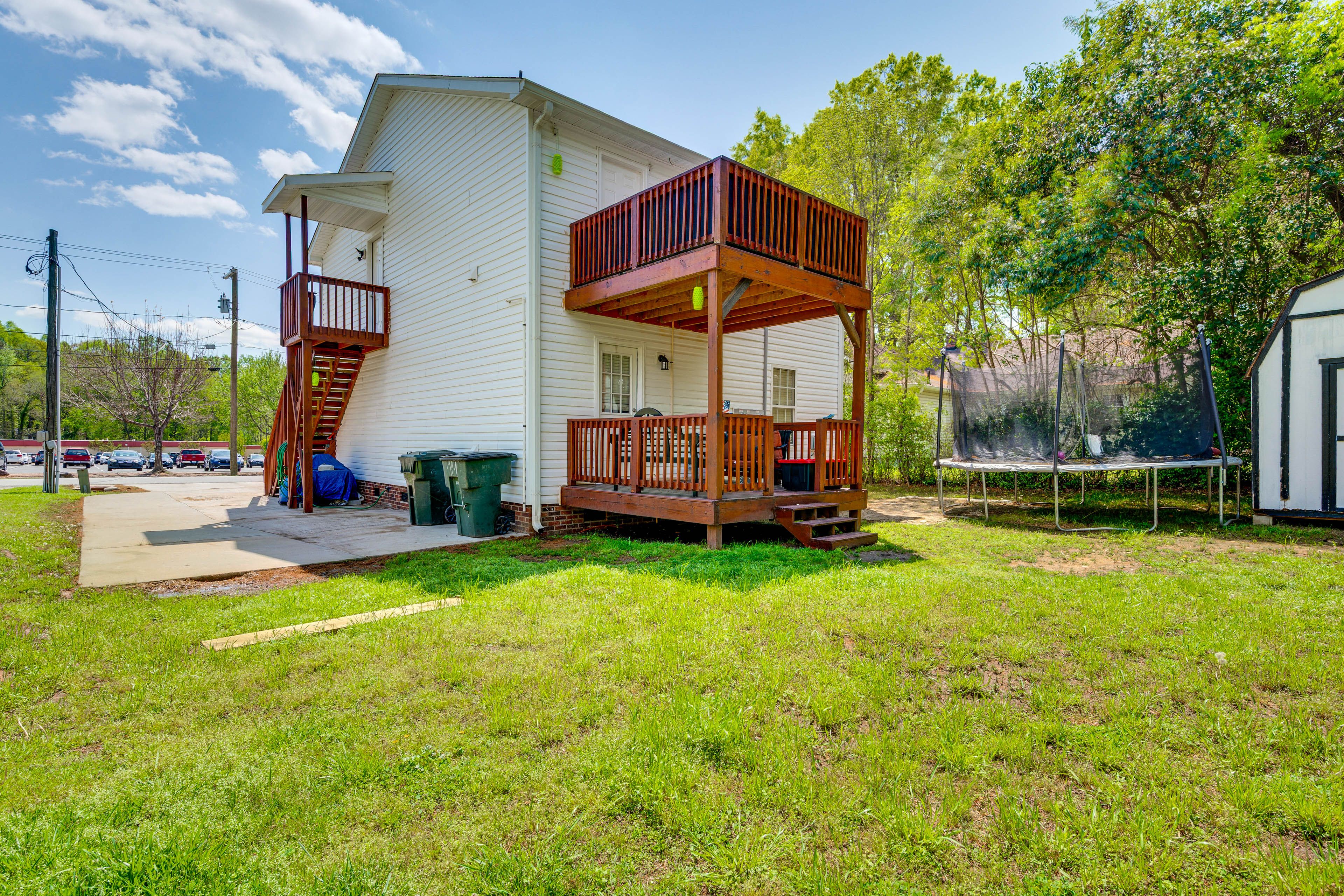 Shared Yard