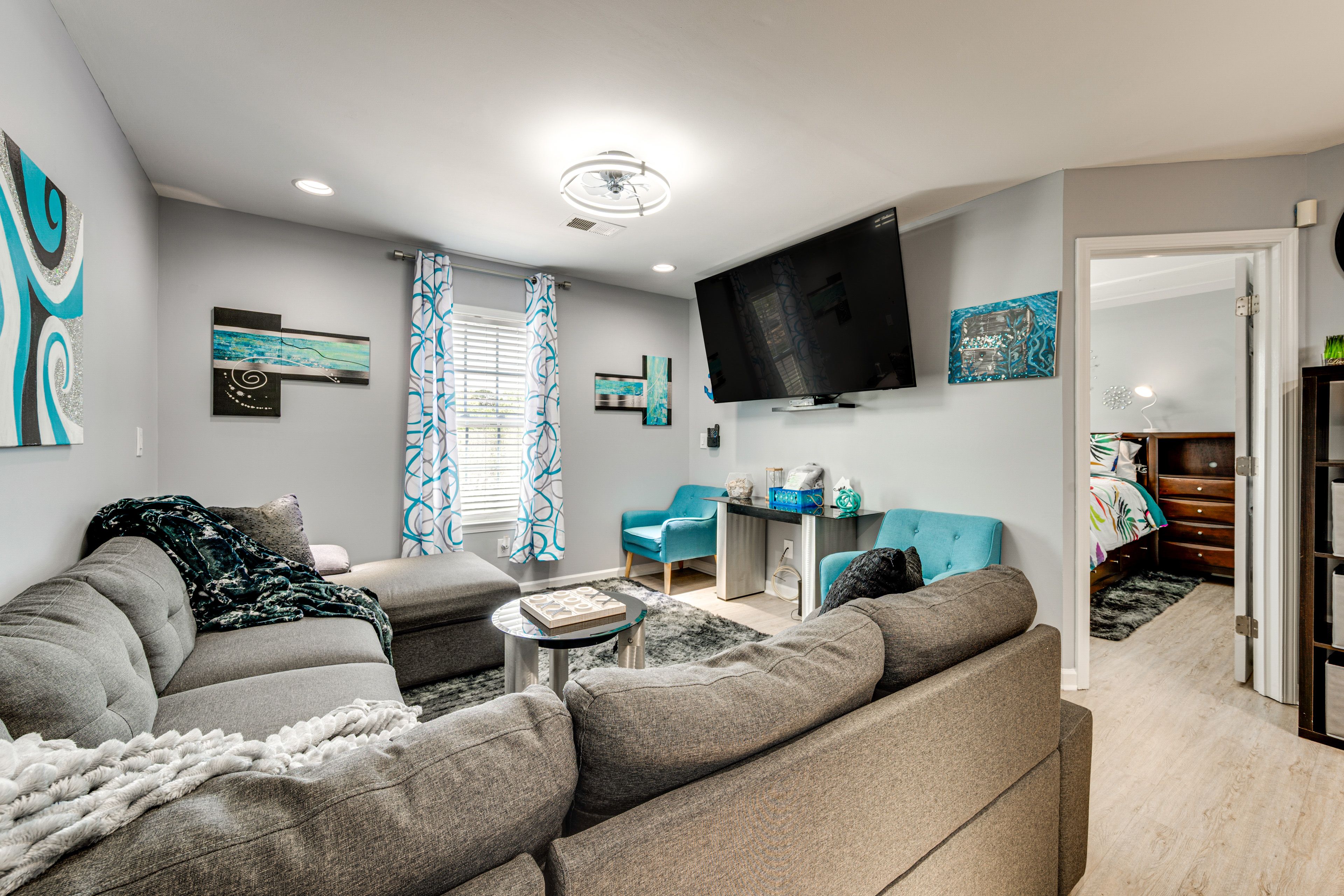 Concord Vacation Rental | 2BR | 1BA | Steps to Enter | 820 Sq Ft