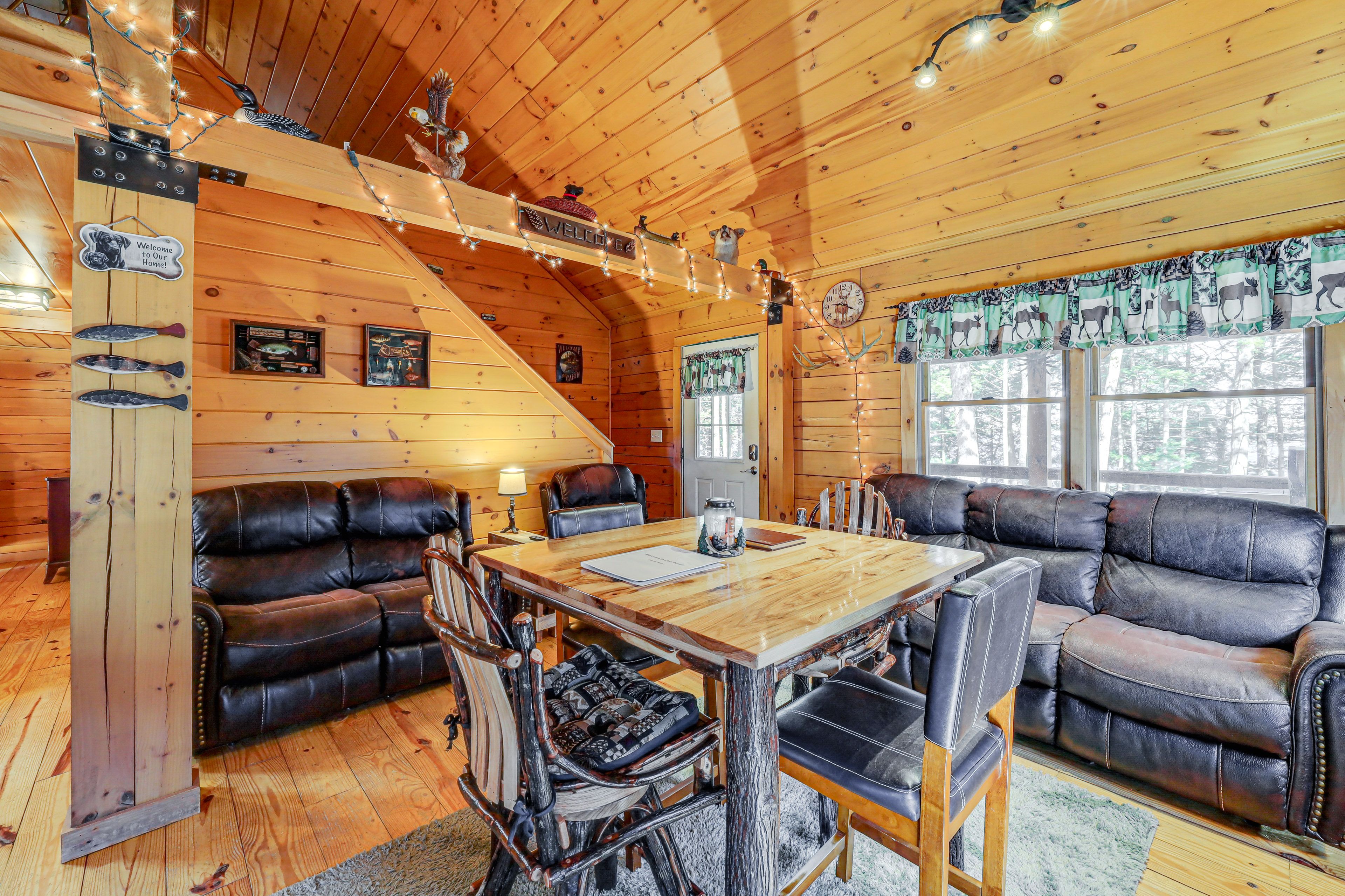 Living Room | Main Level