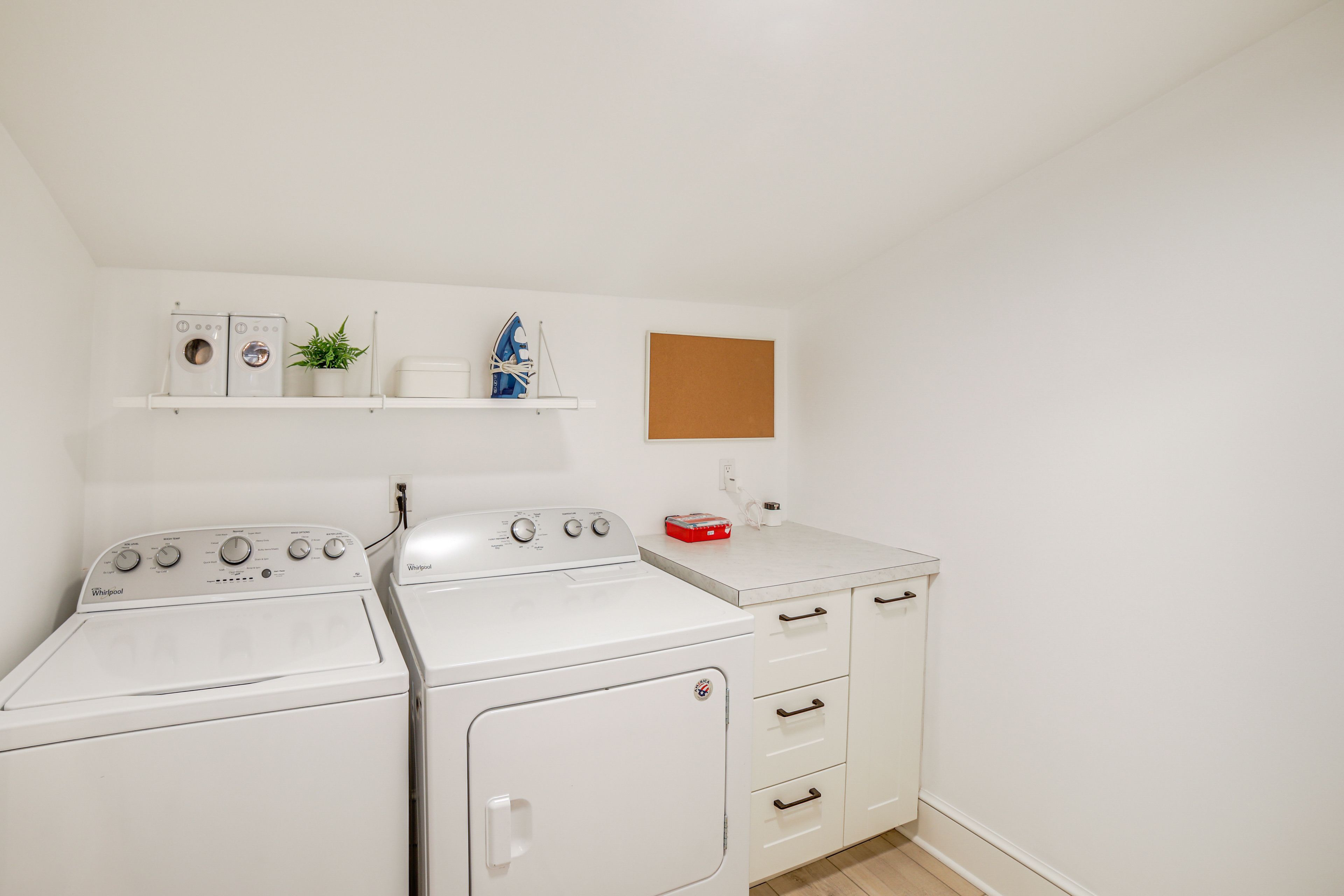 Laundry | Main Floor