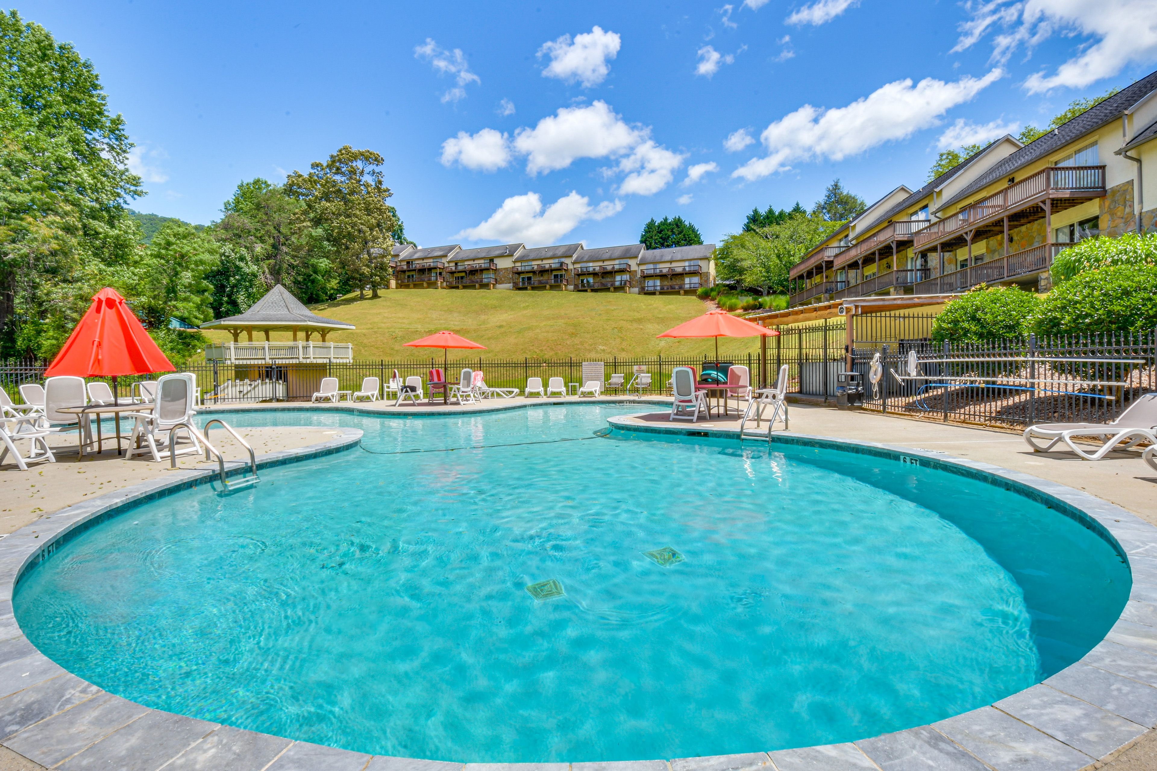 Clayton Vacation Rental | 2BR | 2BA | 1,200 Sq Ft | Stairs Required