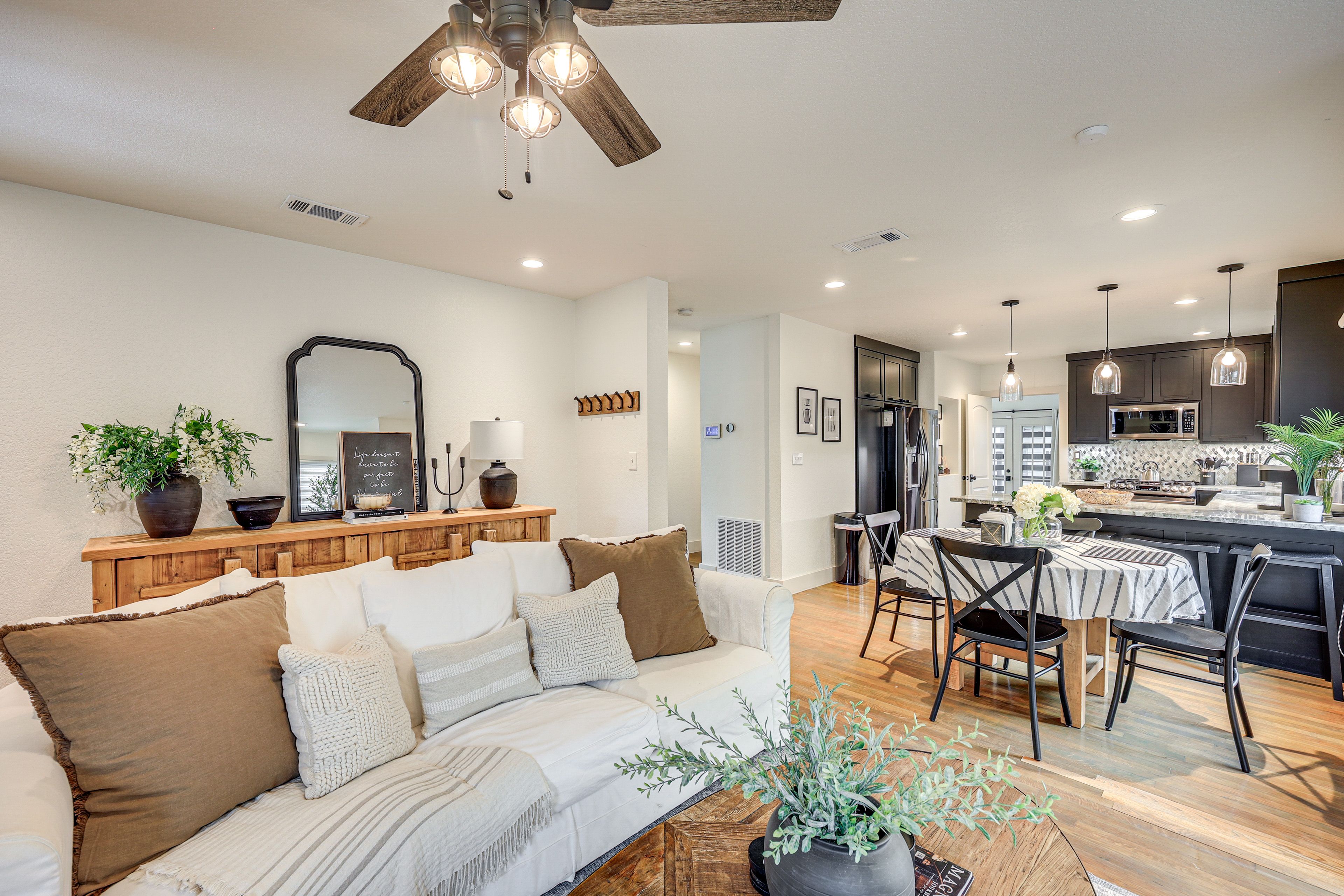 San Antonio Vacation Rental | 2BR | 2BA | 1,597 Sq Ft | 4 Steps Required