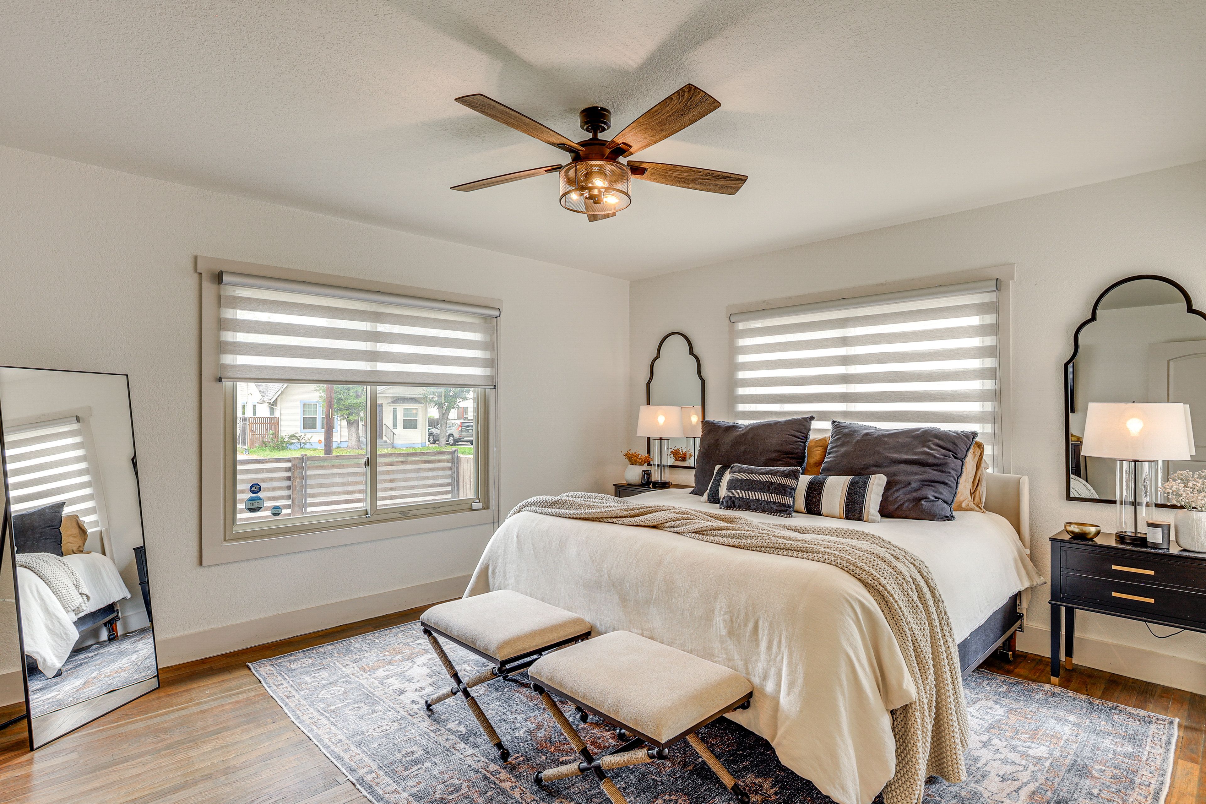 Bedroom 1 | King Bed | Linens Provided
