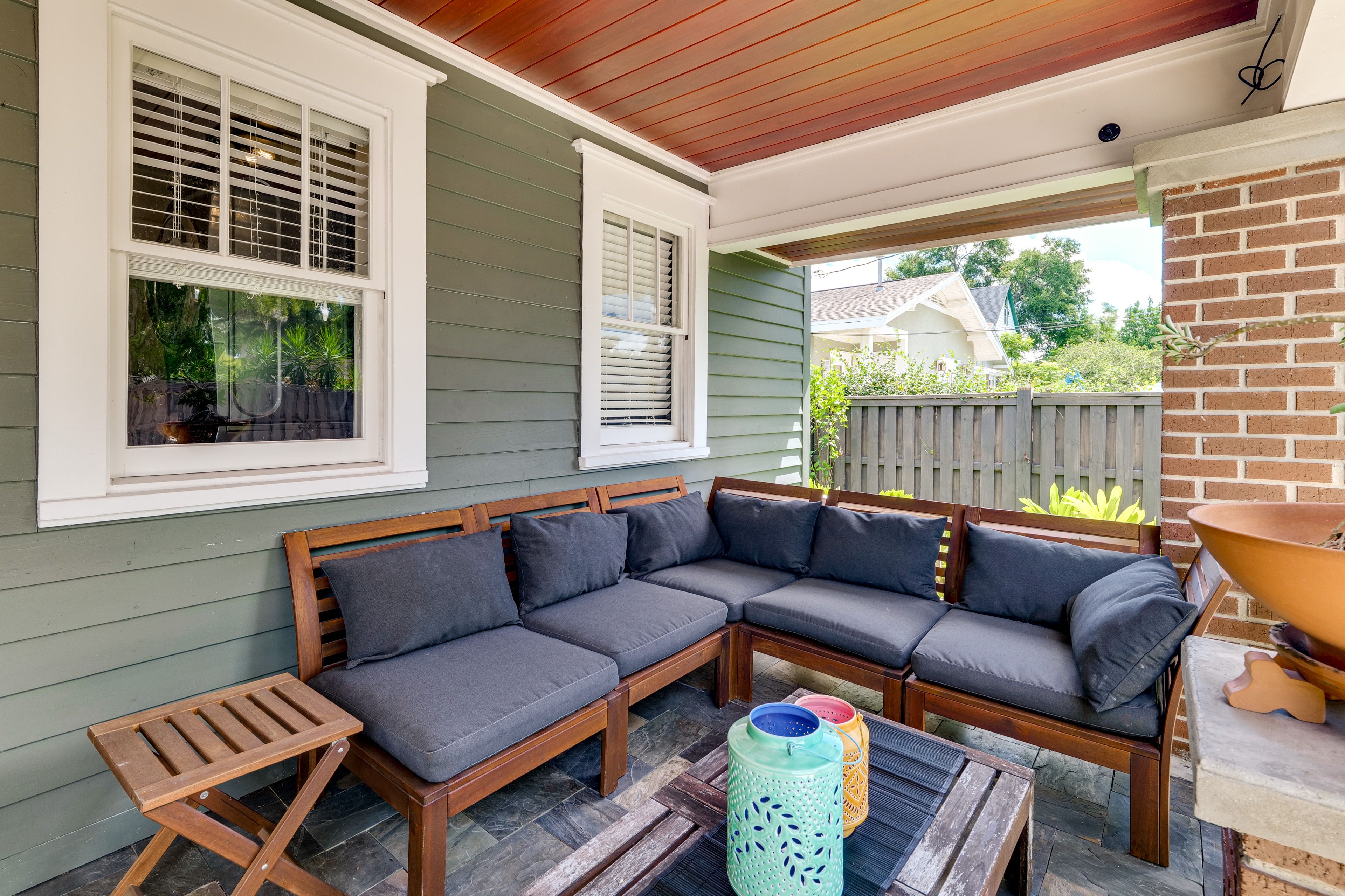 Deck | Seating