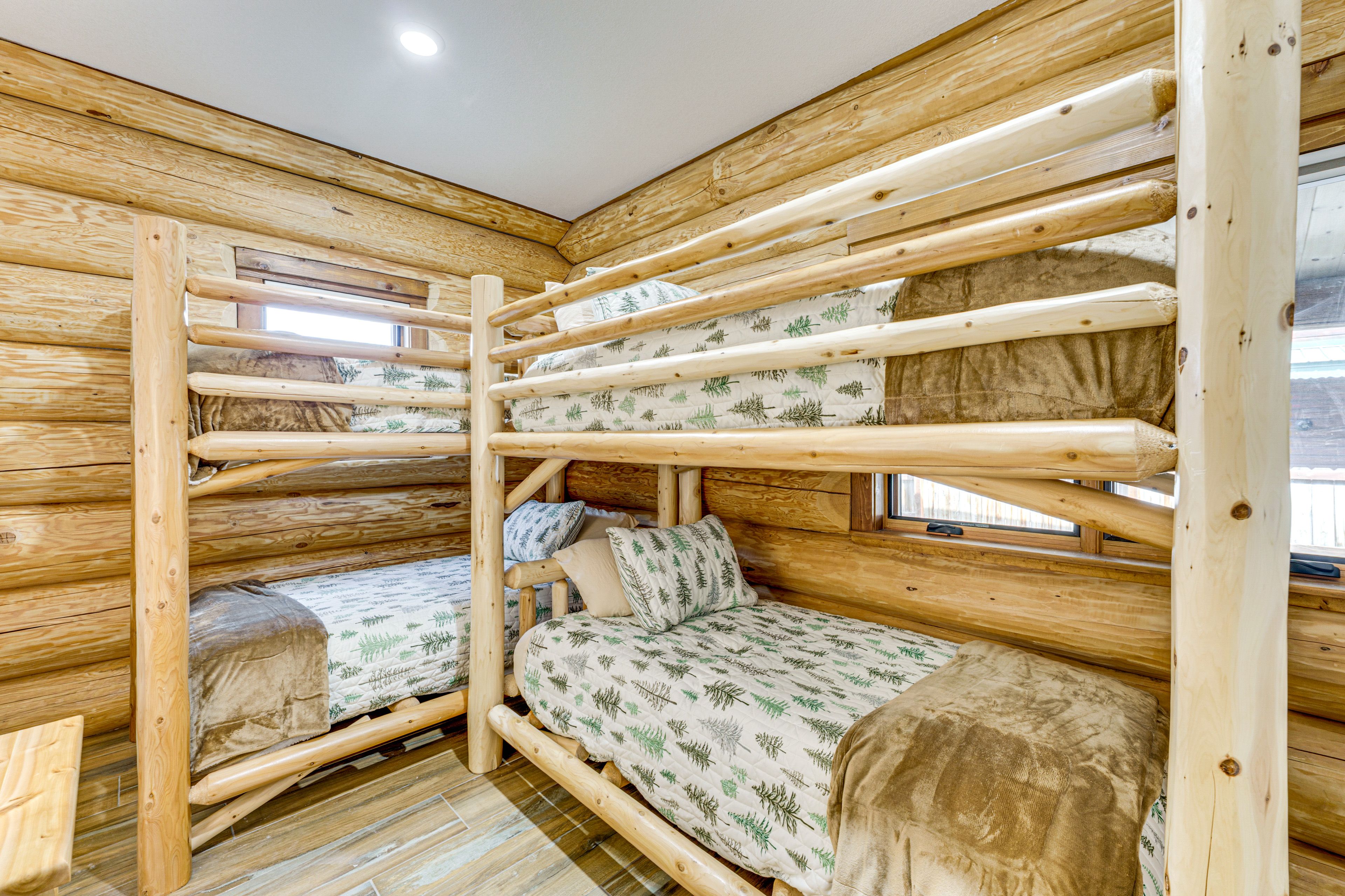 Bedroom 2 | 2 Twin Bunk Beds | 1st Floor