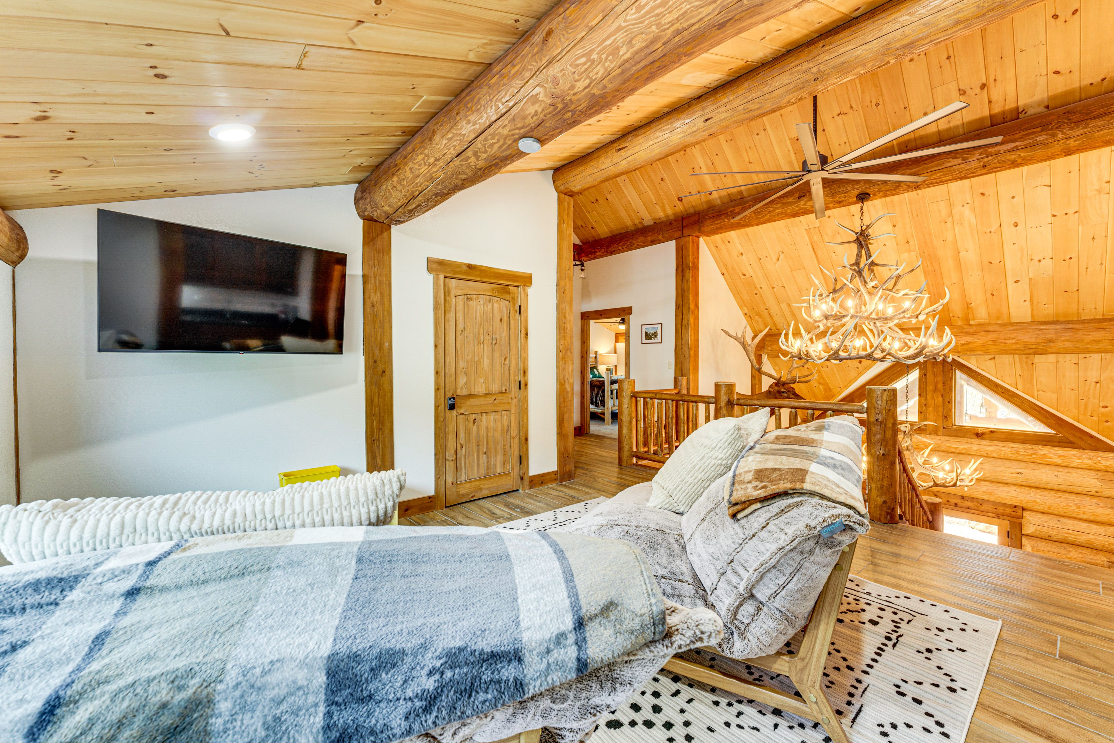 Loft | 2nd Floor | Wet Bar w/ Keurig