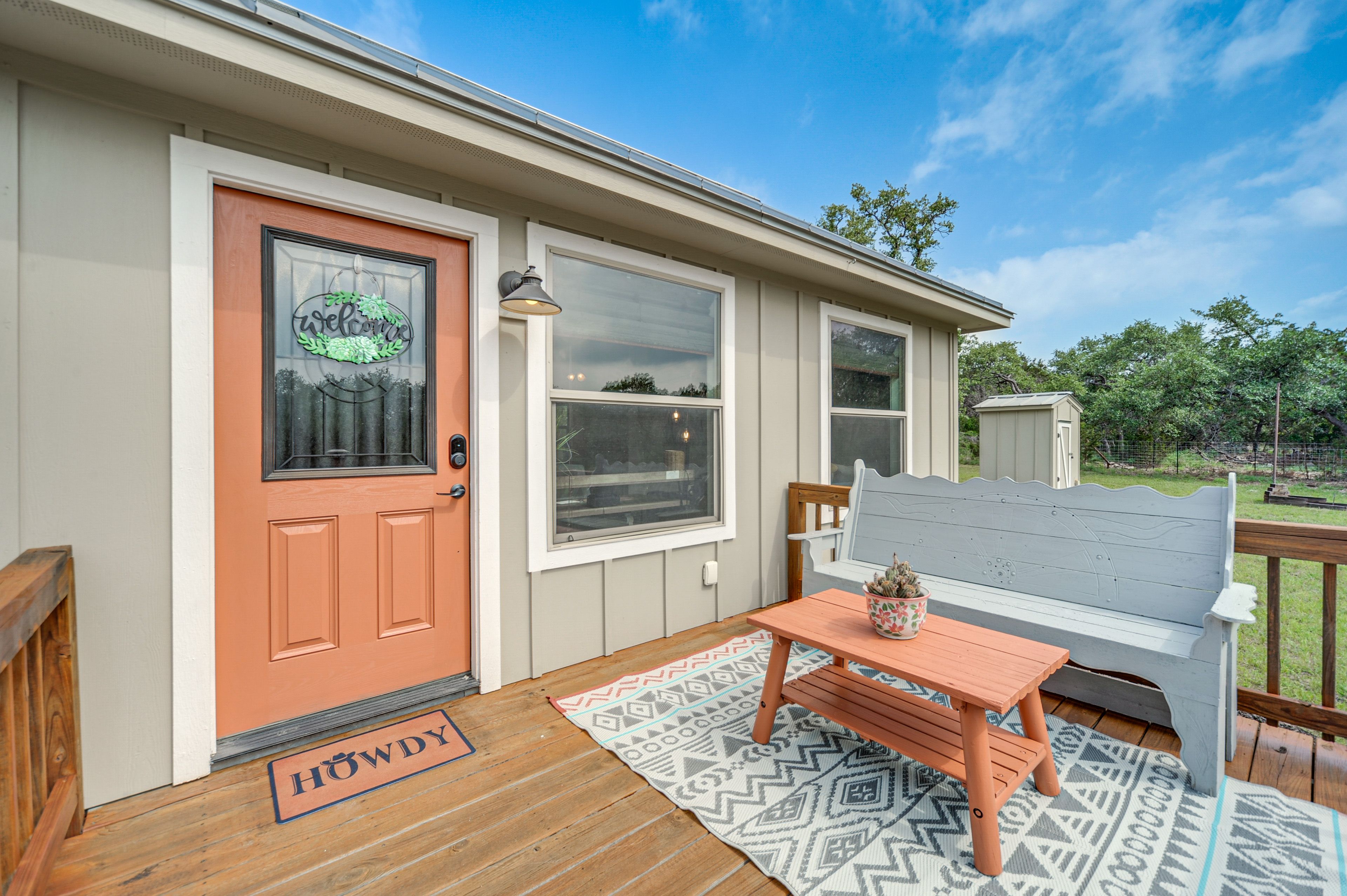 Front Porch | Seating