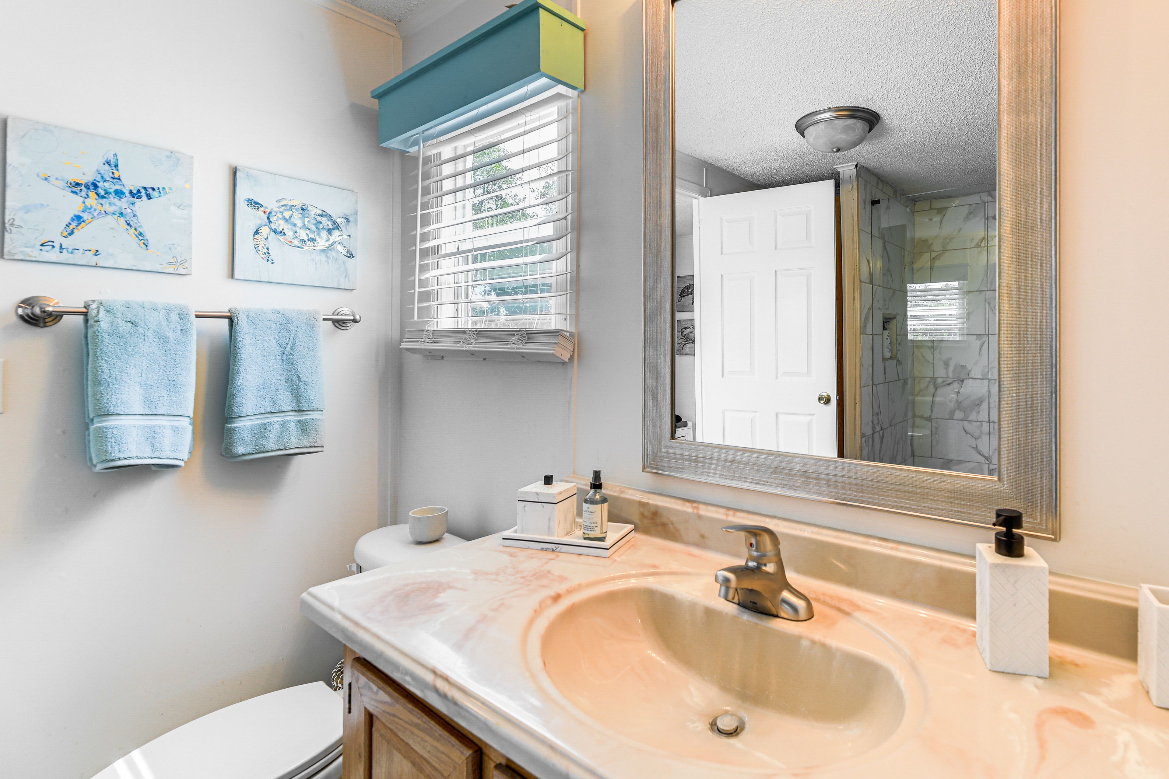 Bathroom | Towels Provided