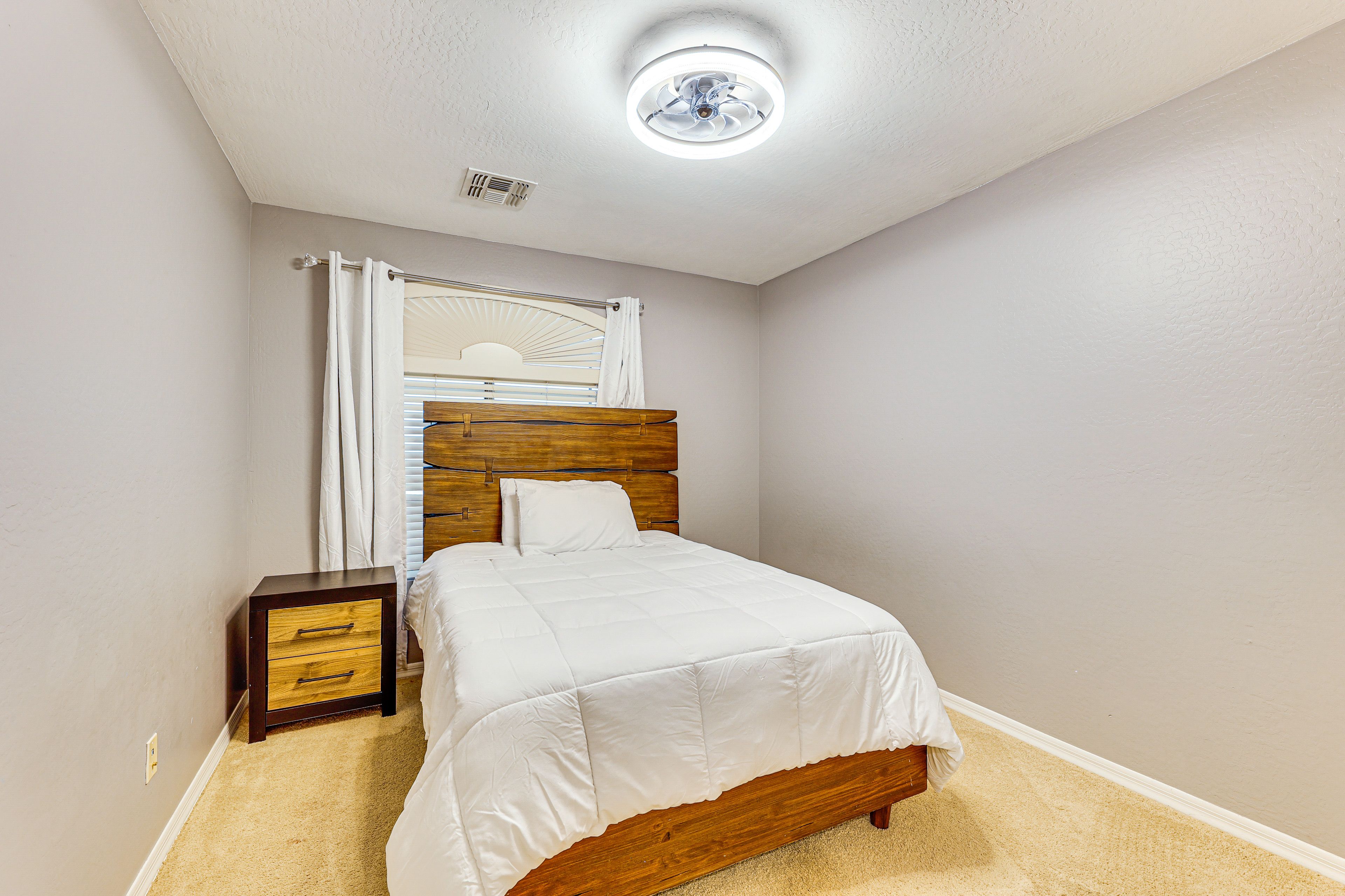 Bedroom 2 | Full Bed | 2nd Floor