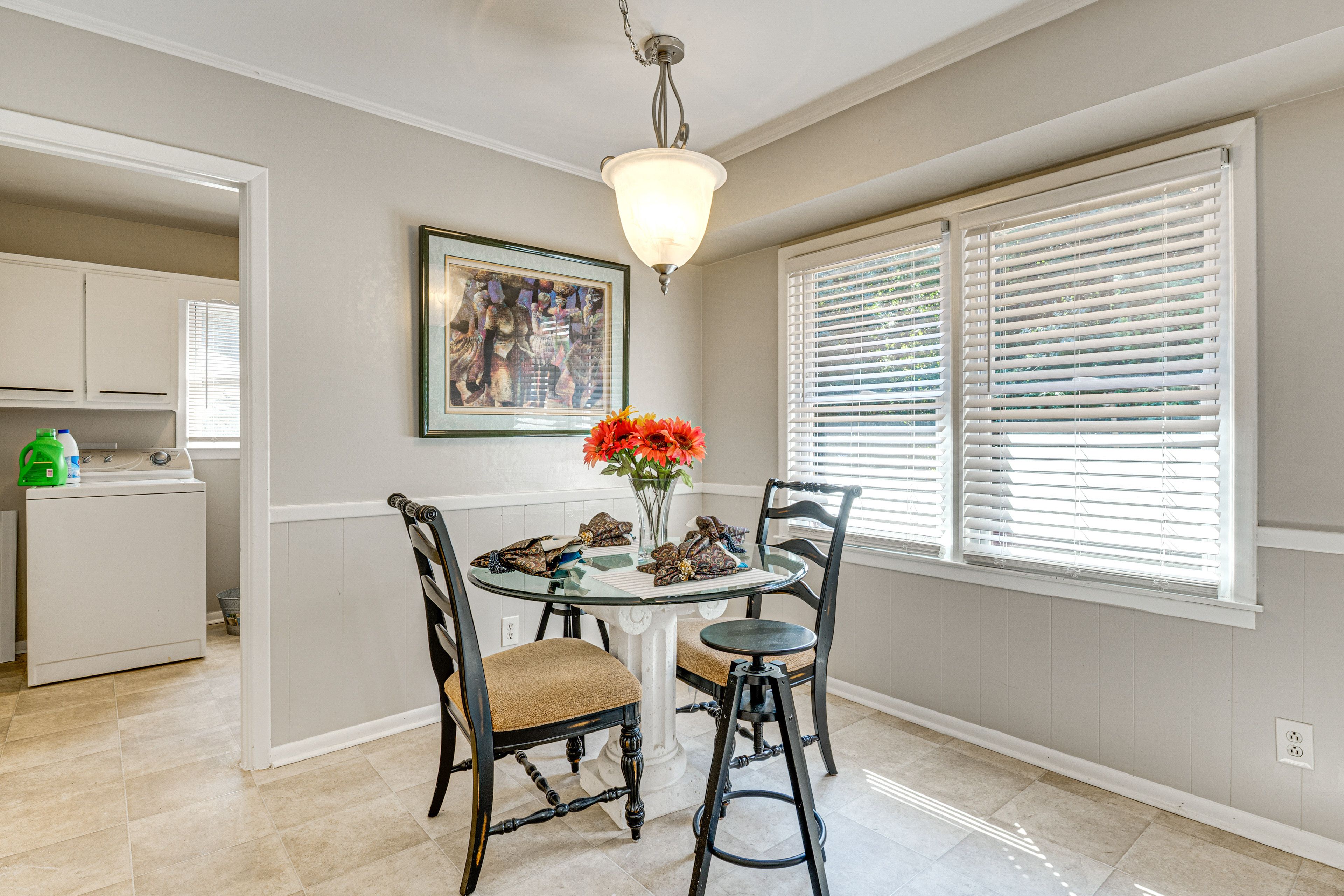 Additional Dining Area