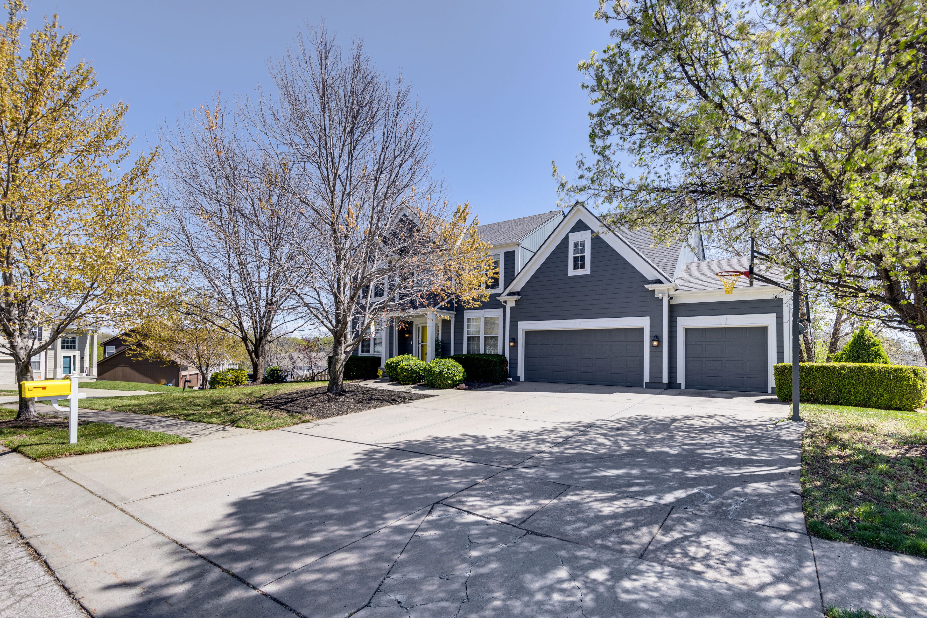 Property Exterior | Garage (2 Vehicles) | Driveway (6 Vehicles) | Street Parking