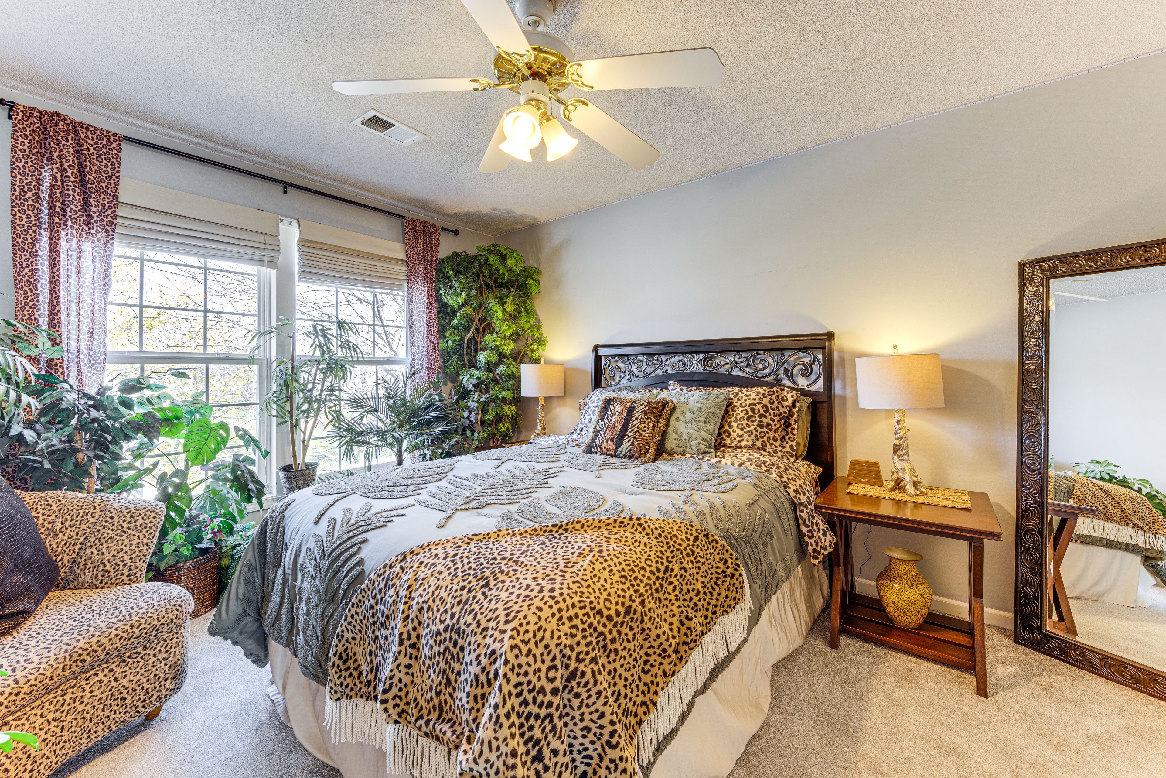 Bedroom 3 | Queen Bed | Upper Level