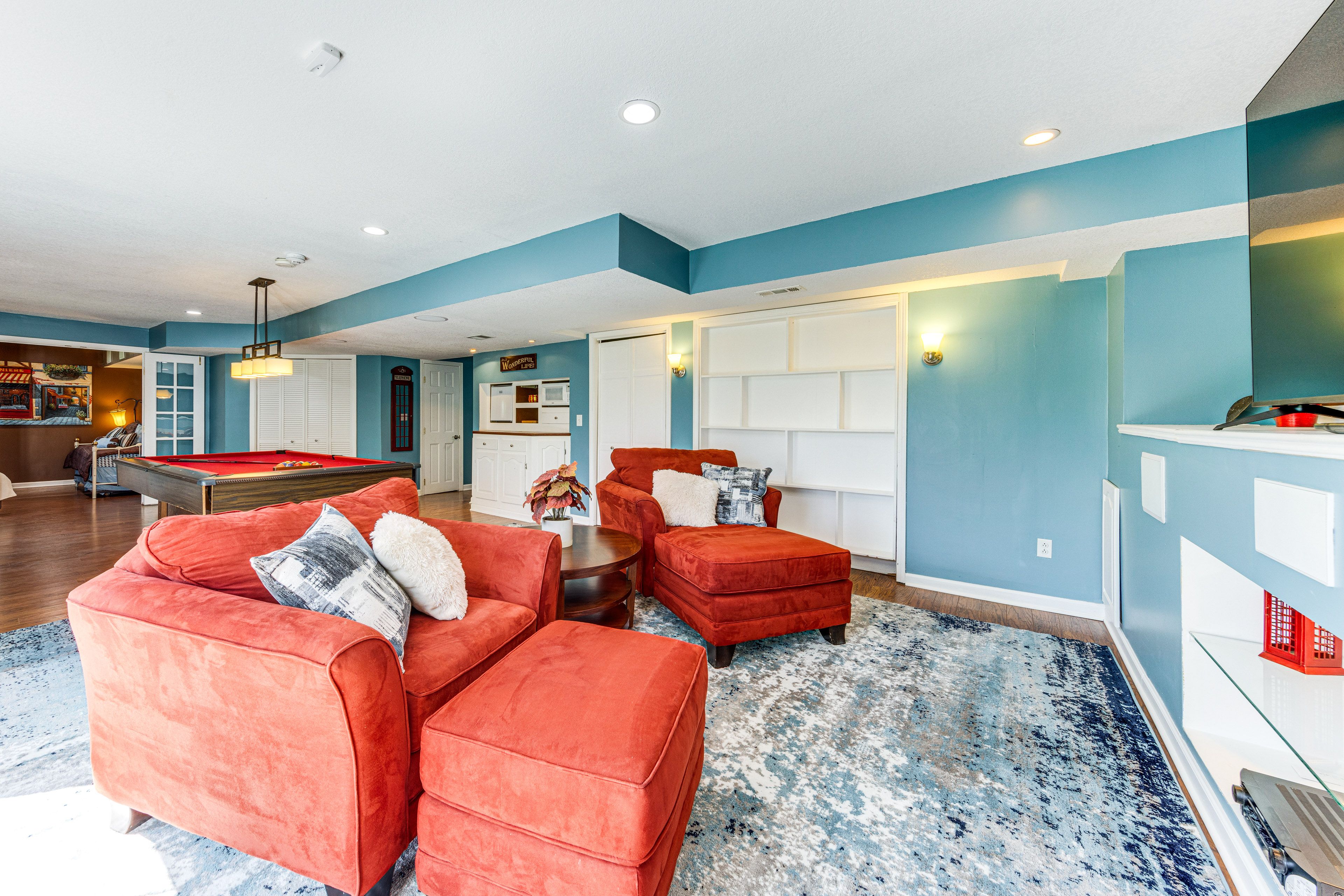 Living Room | Lower Level | Full Murphy Bed