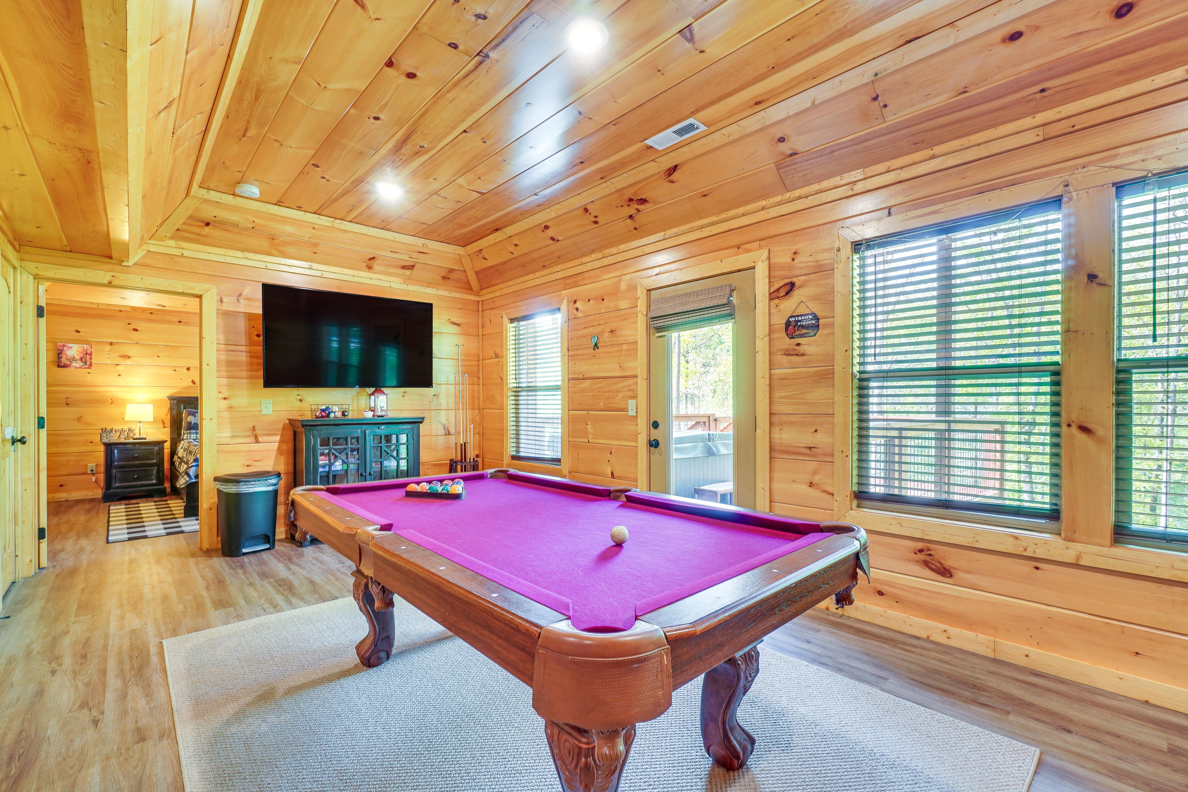 Game Room | Twin/Full Bunk Bed | Lower Level