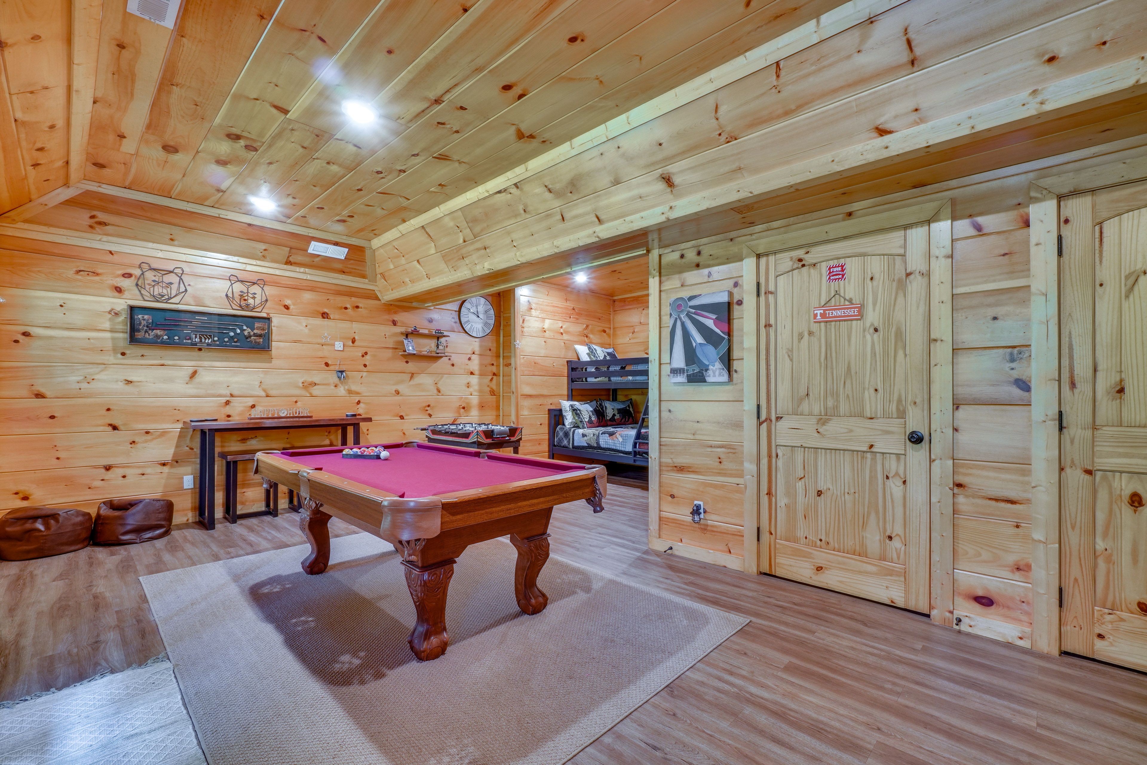 Game Room | Twin/Full Bunk Bed | Lower Level