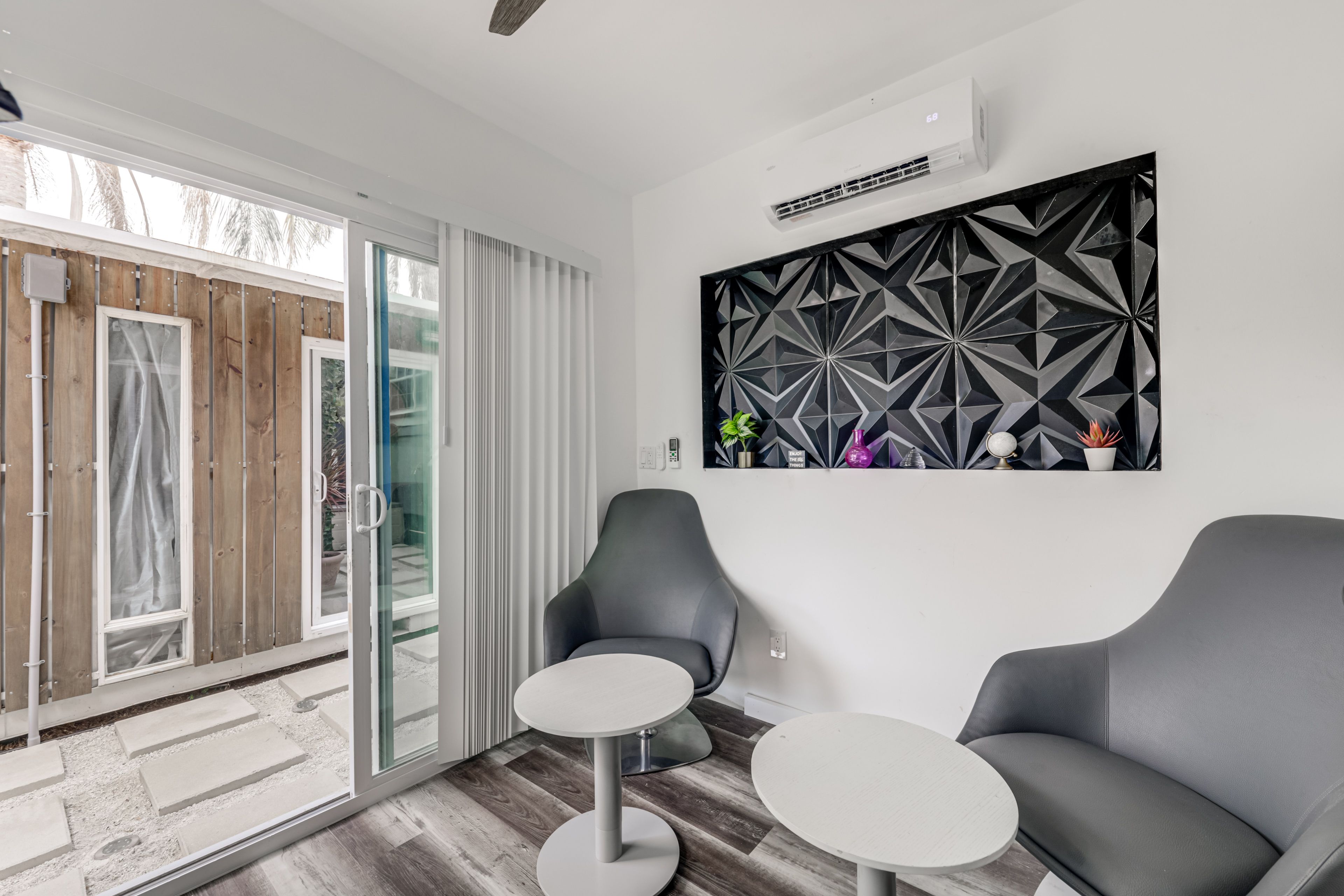 Sitting Area