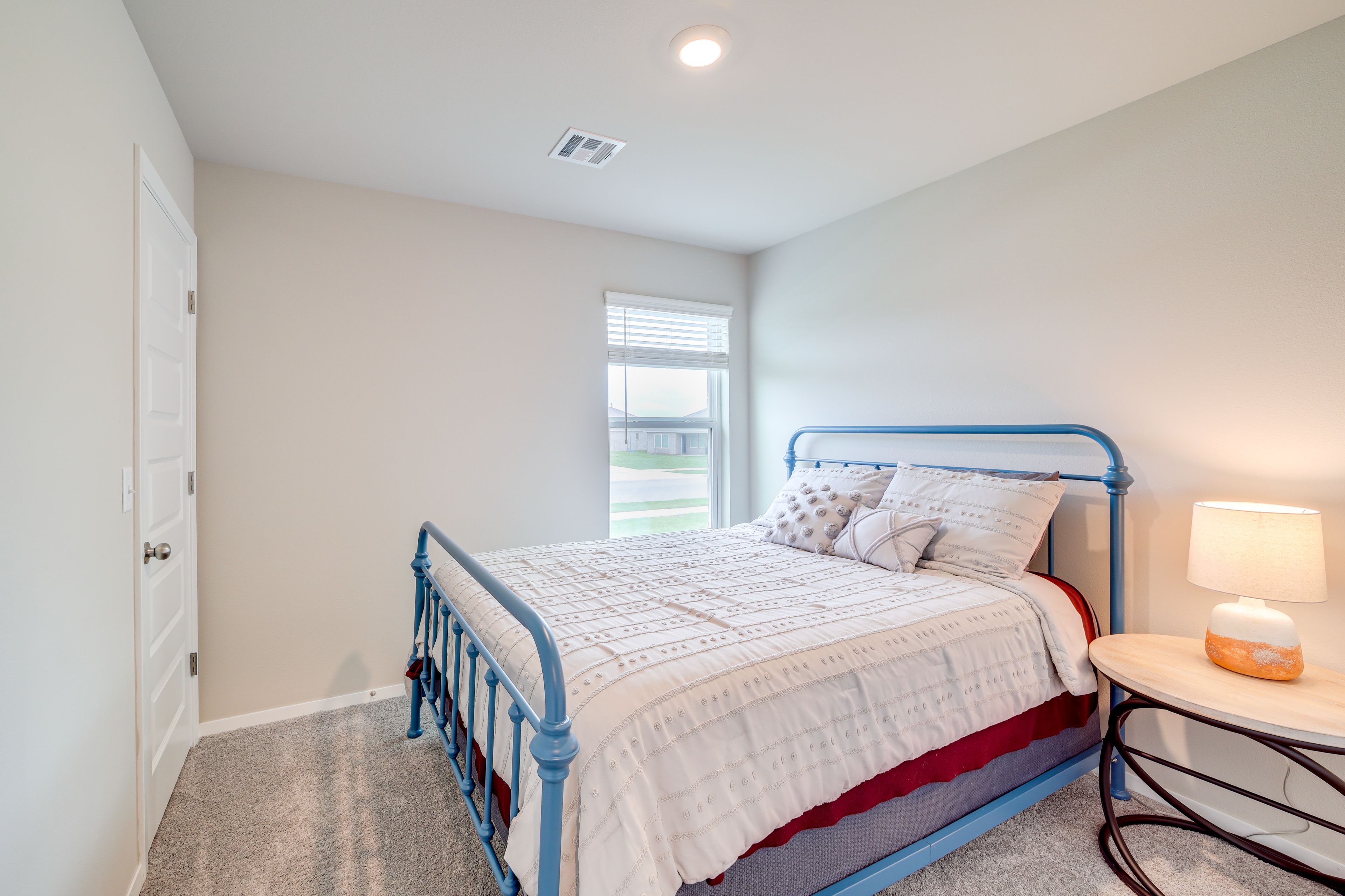 Bedroom 3 | Queen Bed