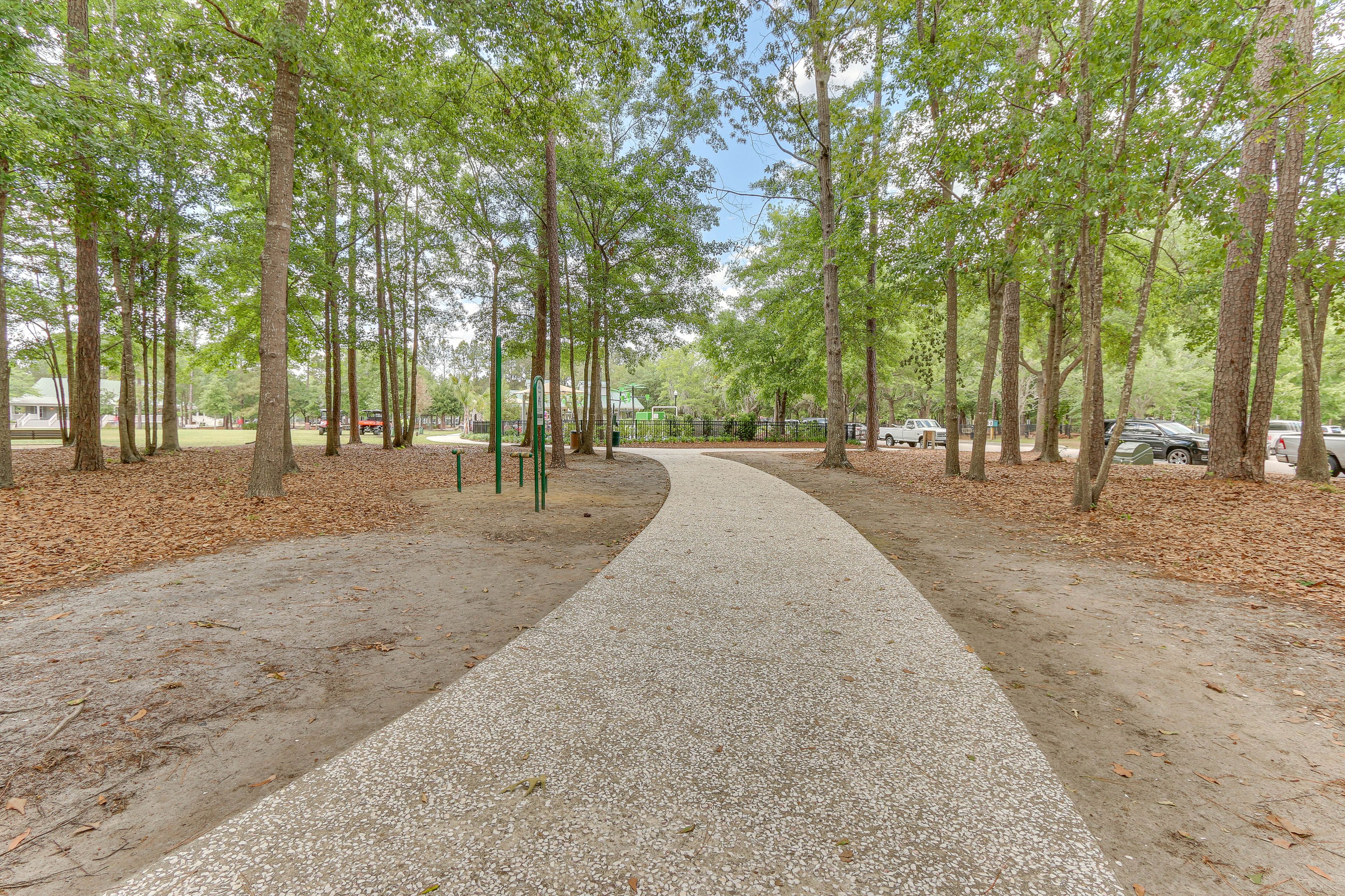 Walk to Oscar Frazier Park | Playground | Dog Park | Splash Pad | Walking Trails