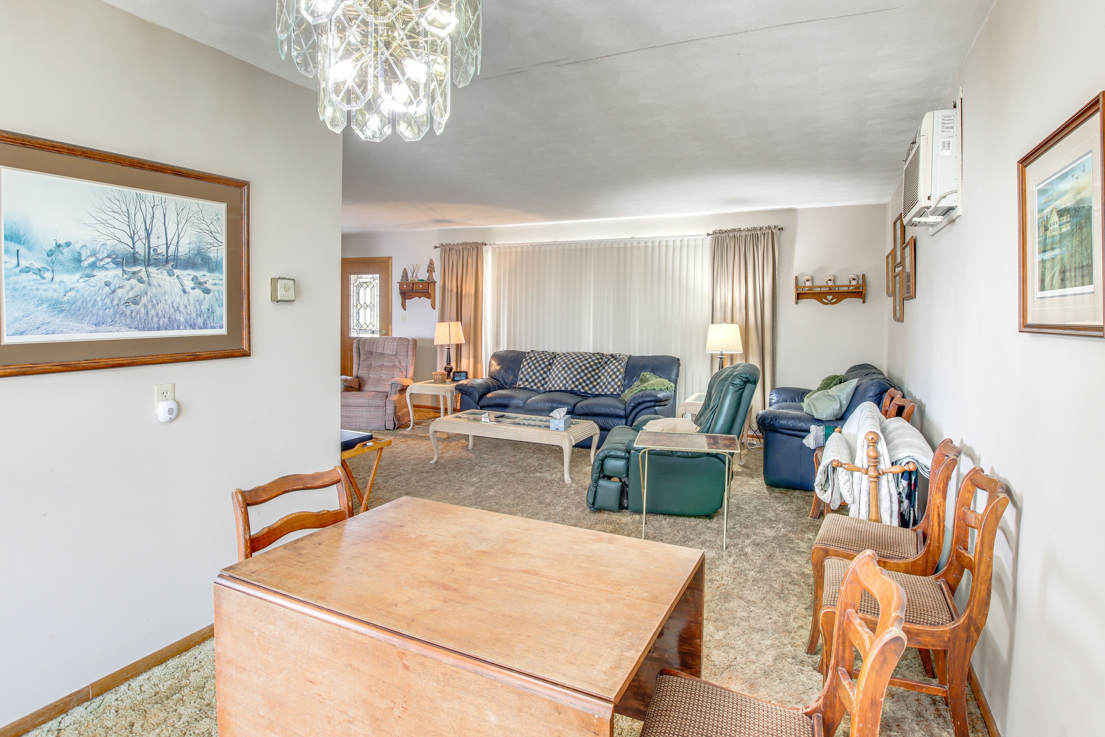 Dining Area | 1st Floor | Dishware/Flatware