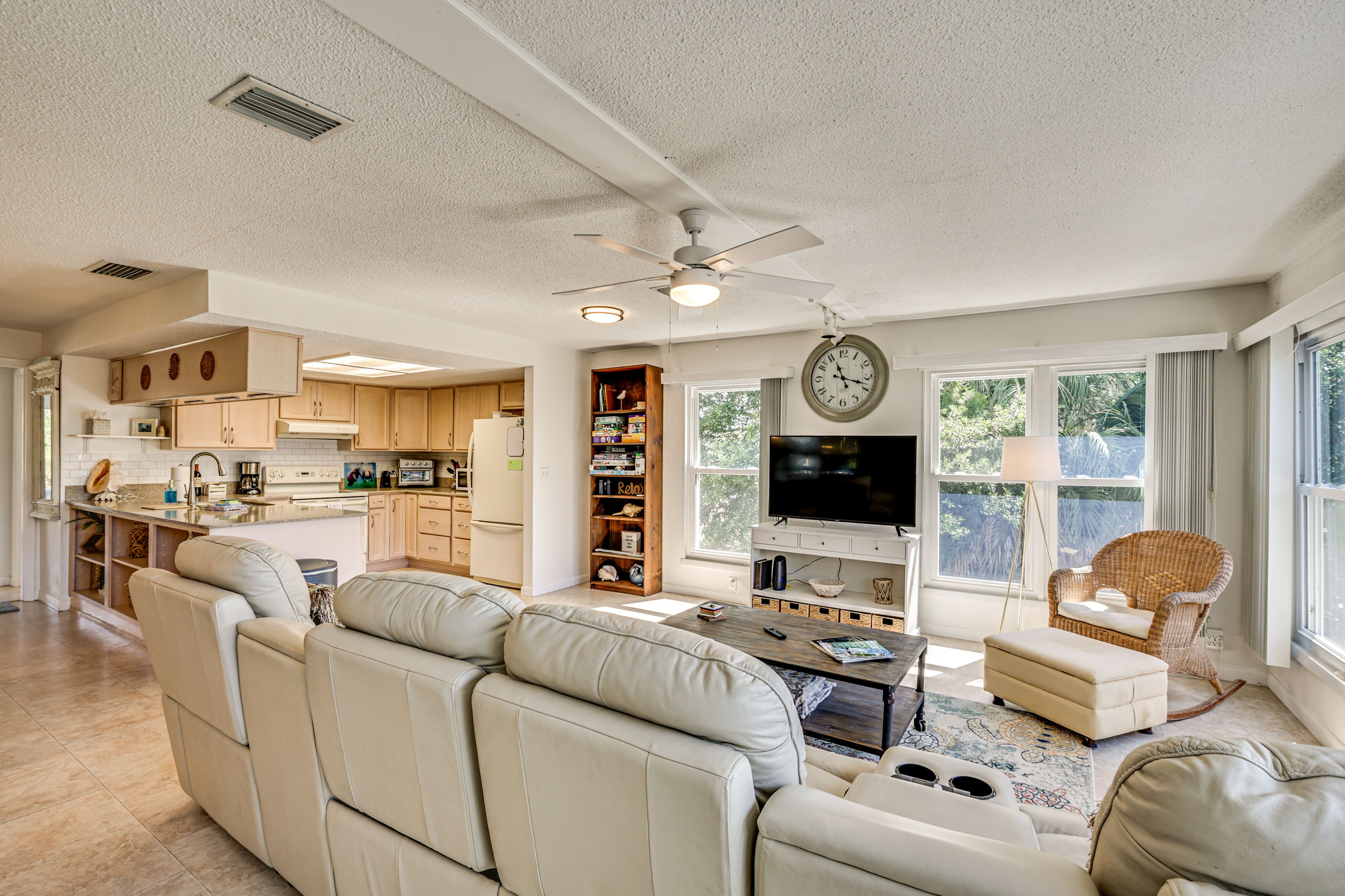 Living Room | Central A/C | Queen Murphy Bed | Main Level