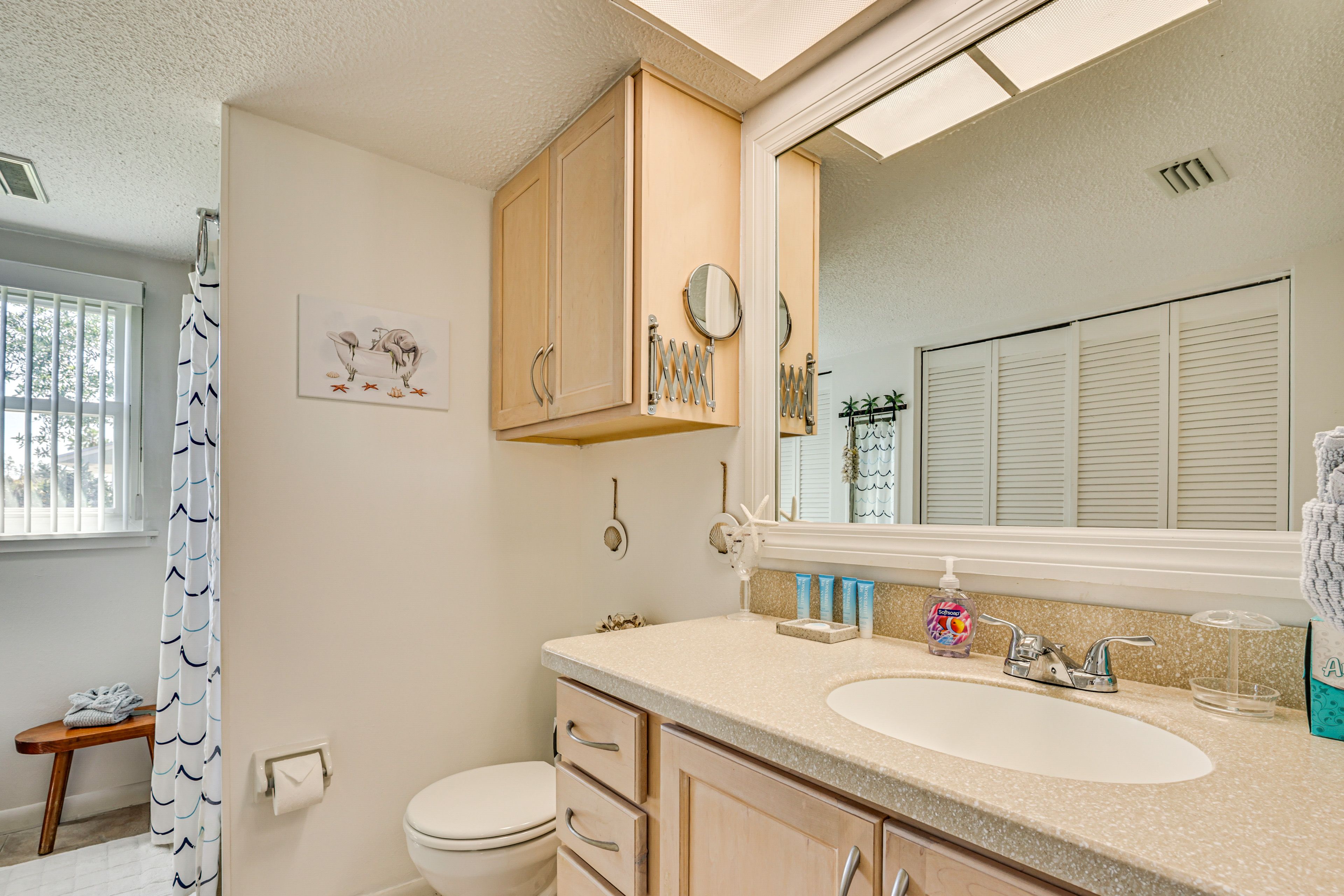 Full Bath | Main Level