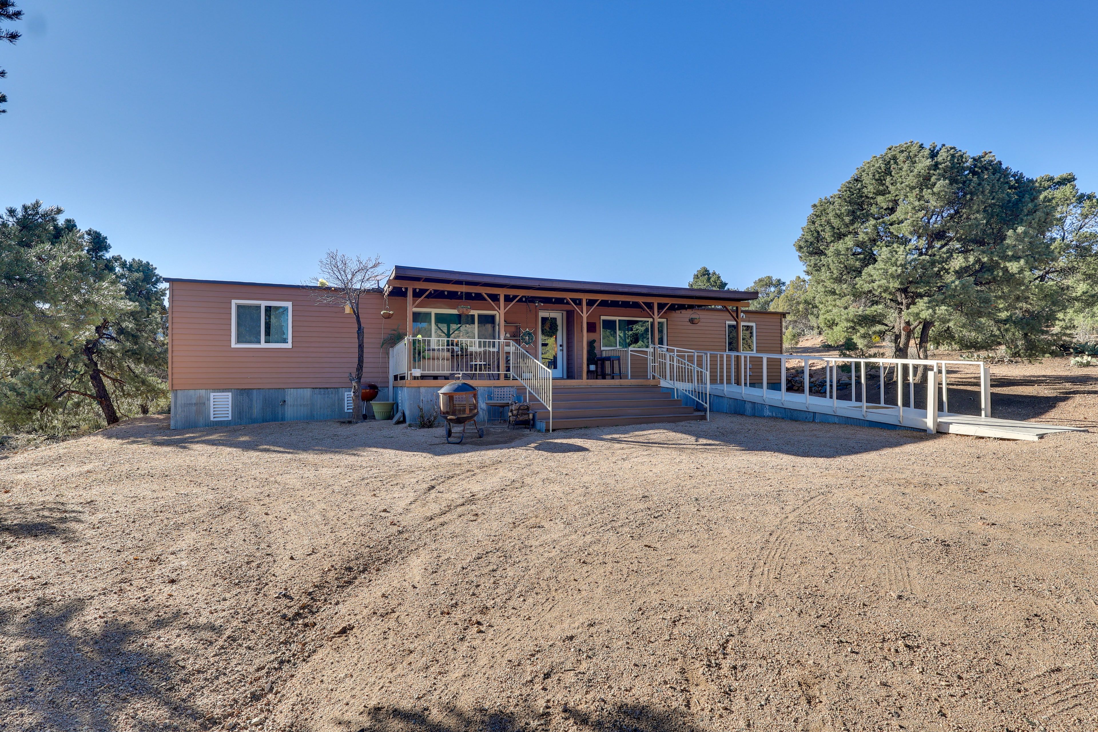 Kingman Vacation Rental | 3BR | 2BA | Step-Free Access | 1,438 Sq Ft