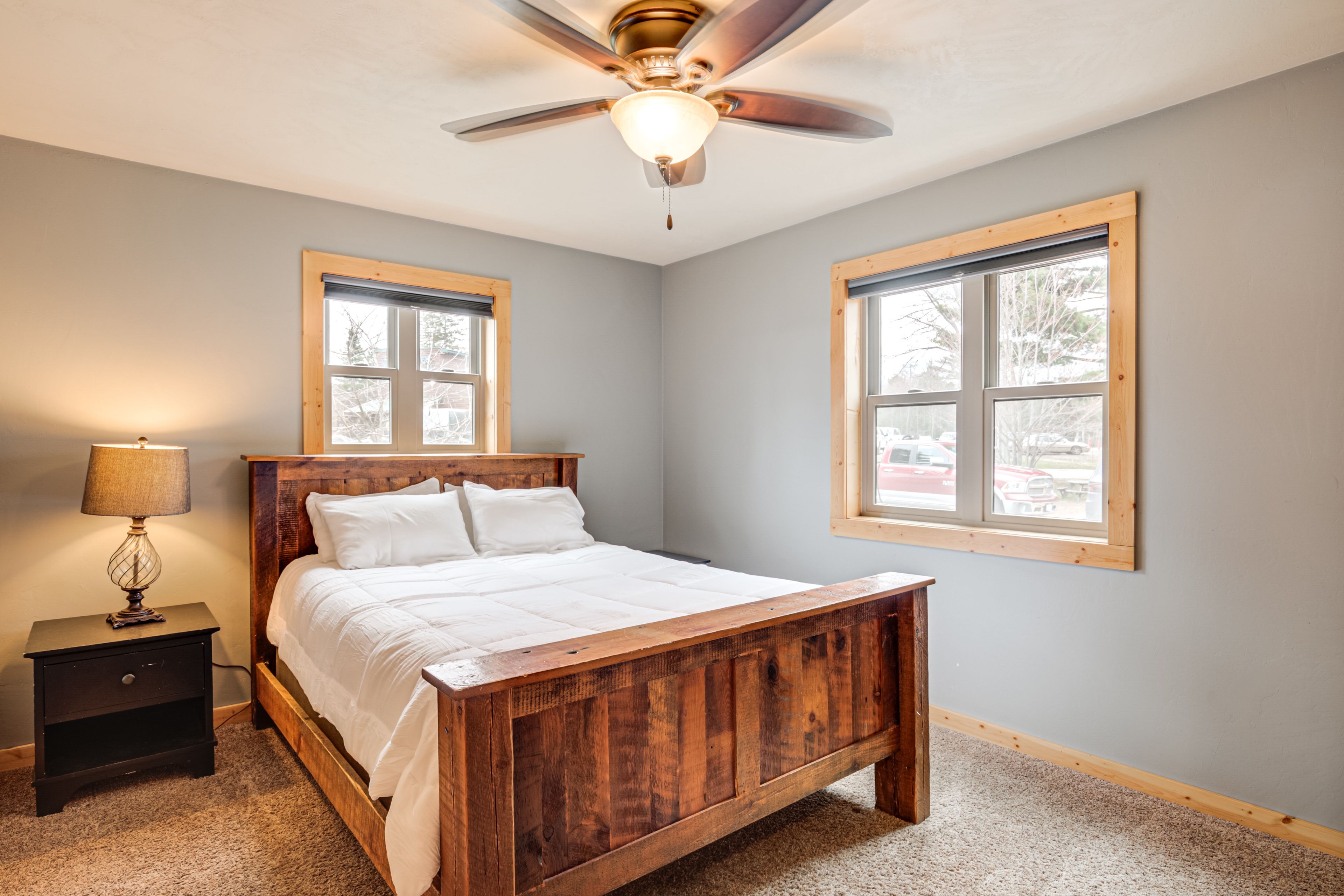 Bedroom 1 | Queen Bed | Main Level