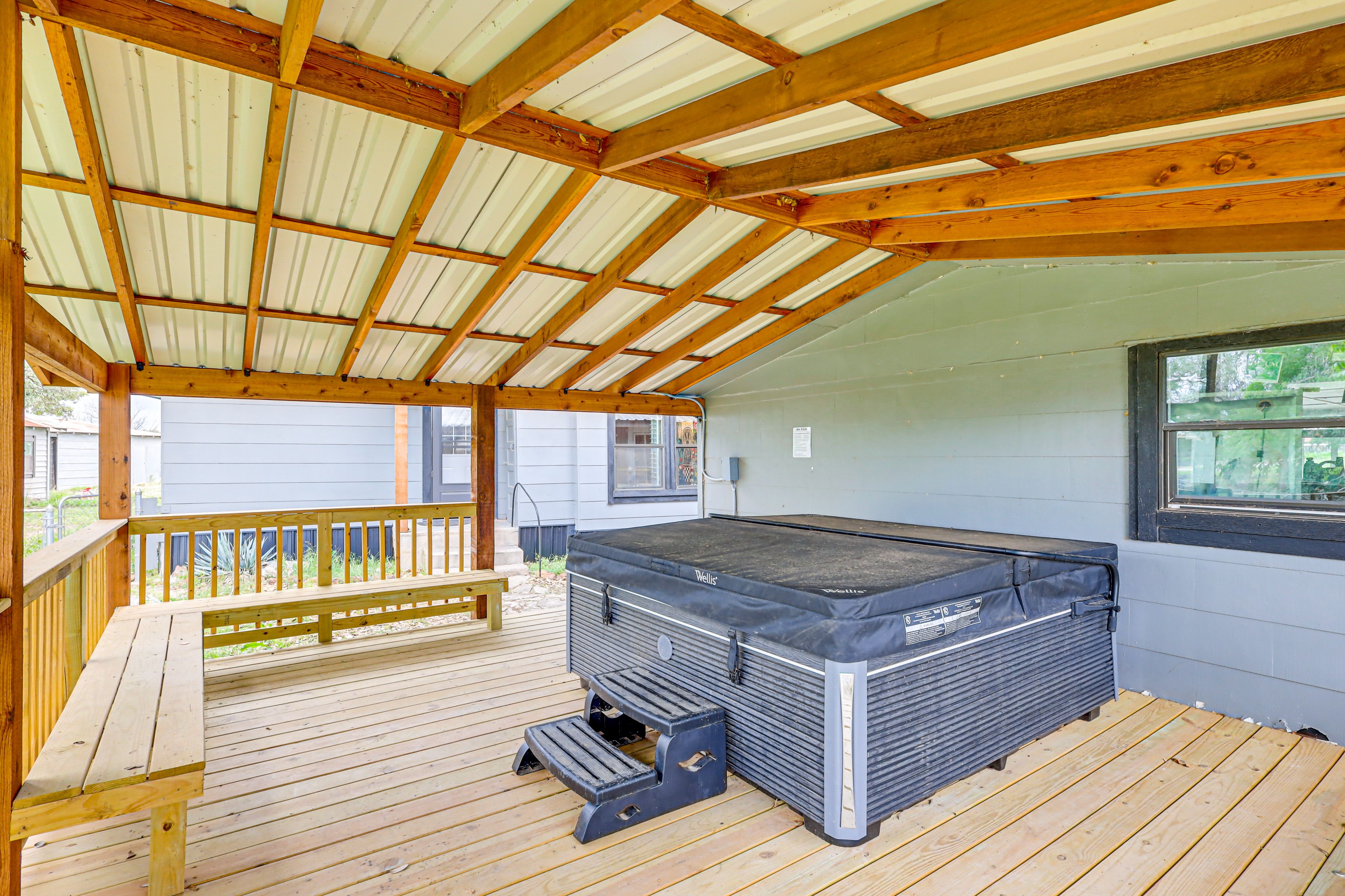 Deck & Hot Tub