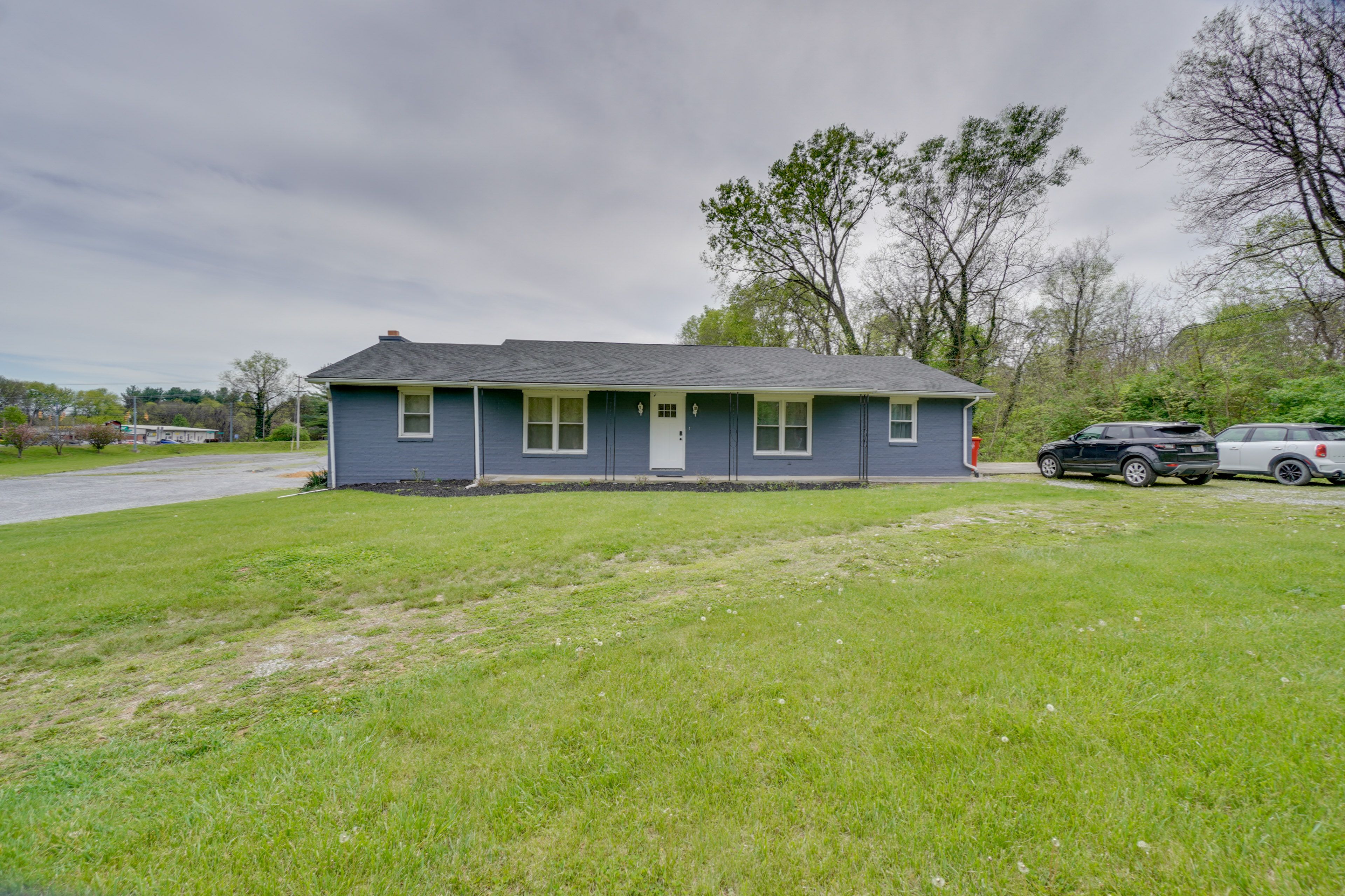 Property Exterior | Single-Story Home
